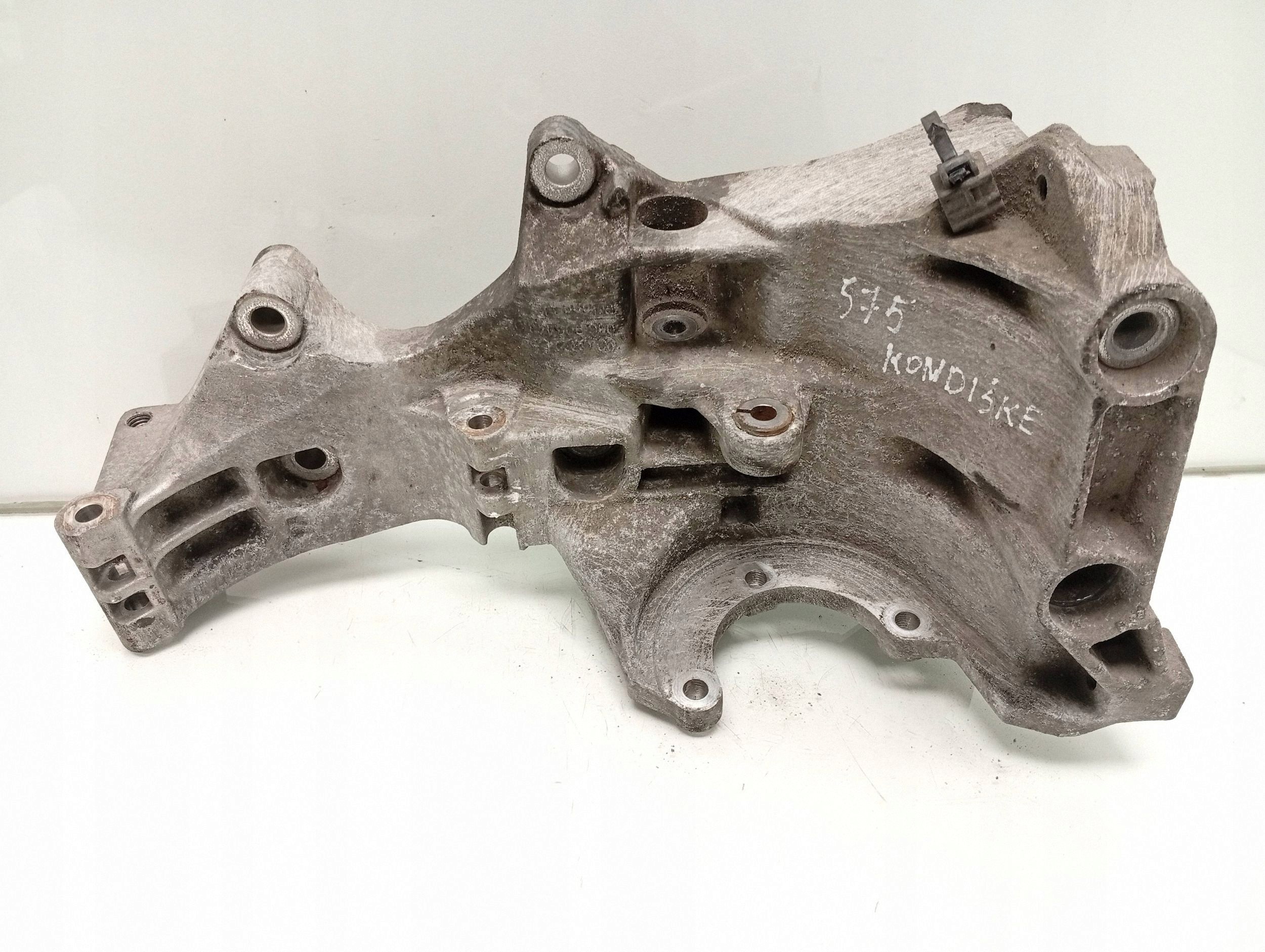Audi A6 S6 C6 4F Compresseur Clim 036903143D image 4