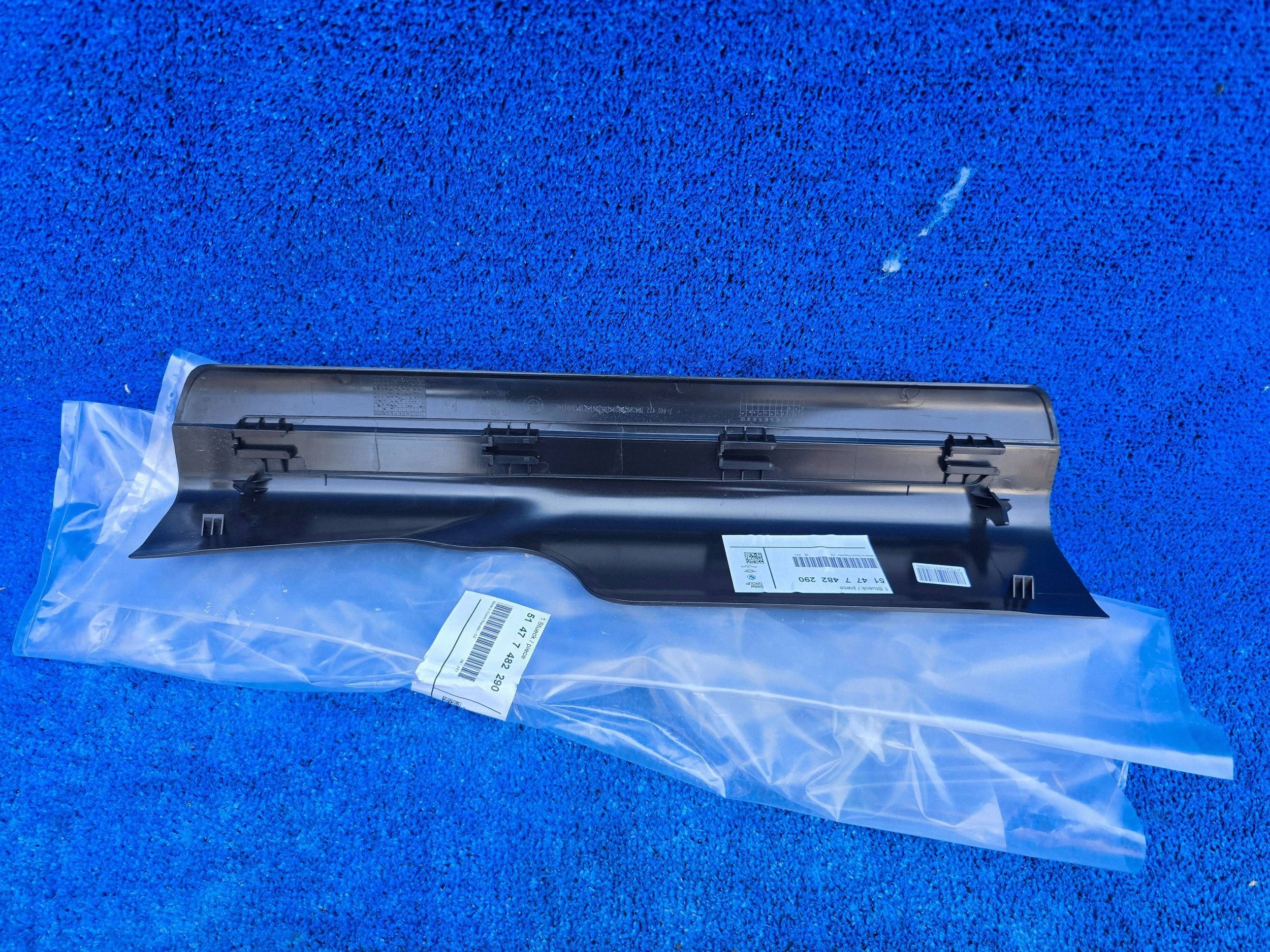 BMW 3 G20 G21 Right Front Sill Cover Trim