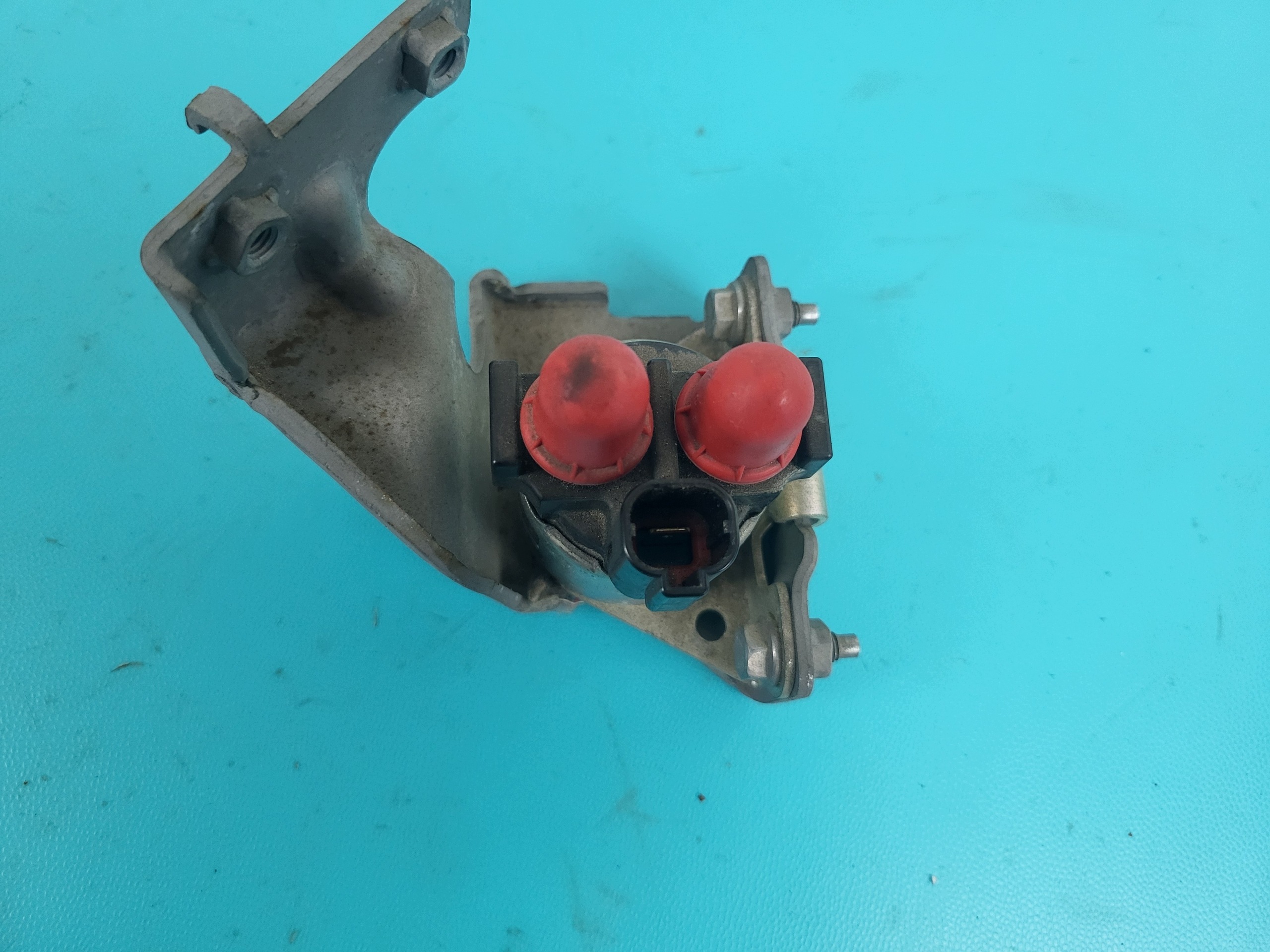 Renault Kadjar 17r Sytytyksen rele 253400-1820