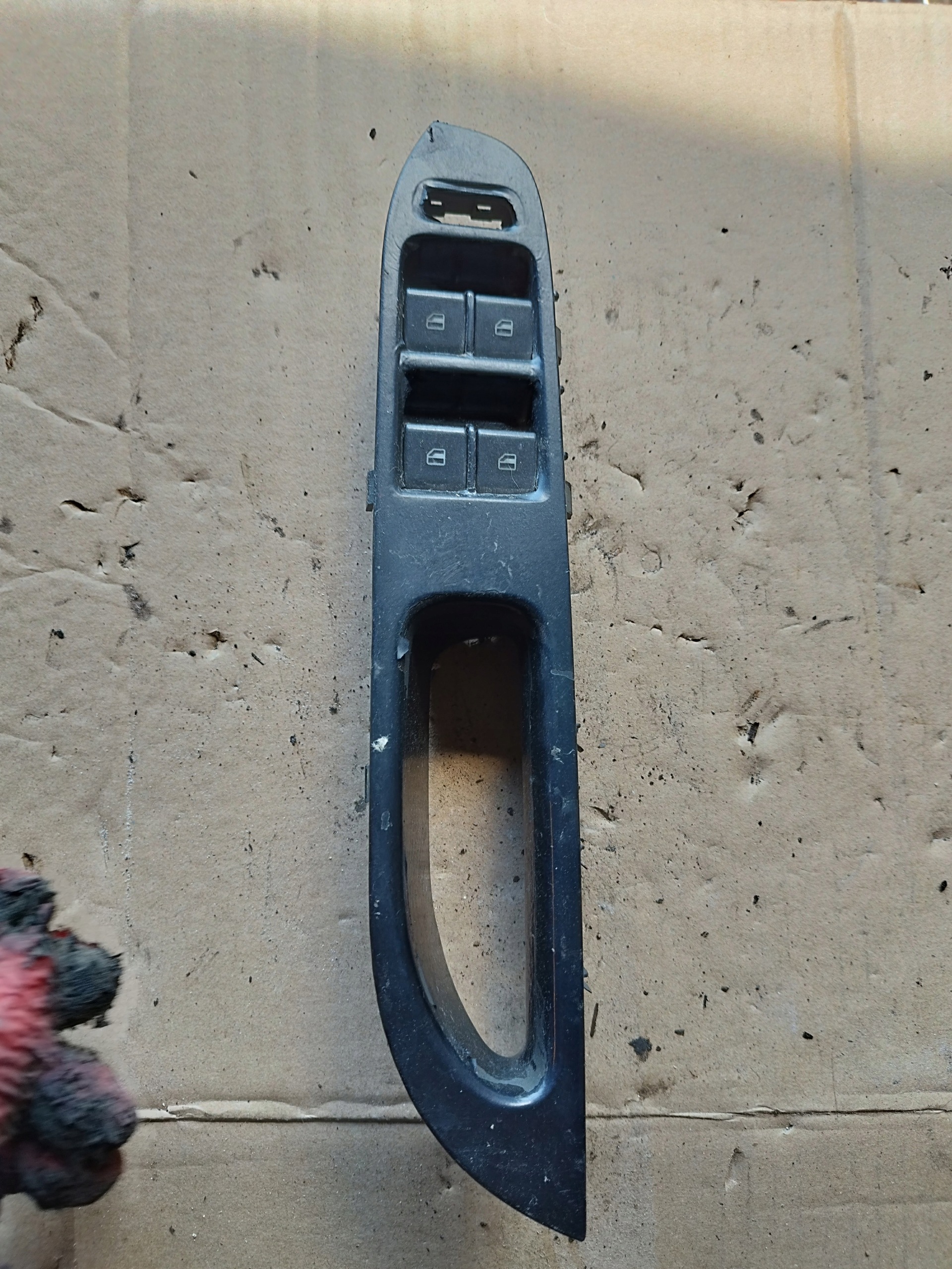 SEAT Cordoba 2 Front Left Window Switch 2003 image 2