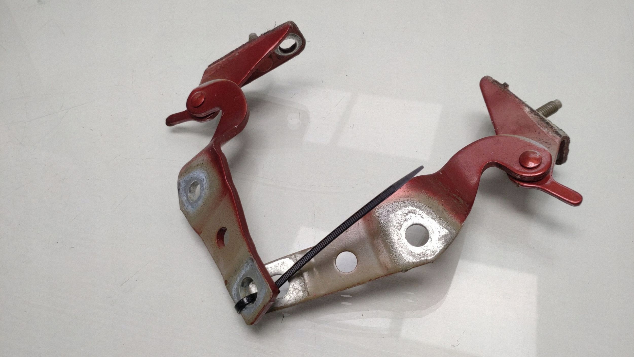 2016 Honda CR-V Tailgate Hinges 133D6E image 4