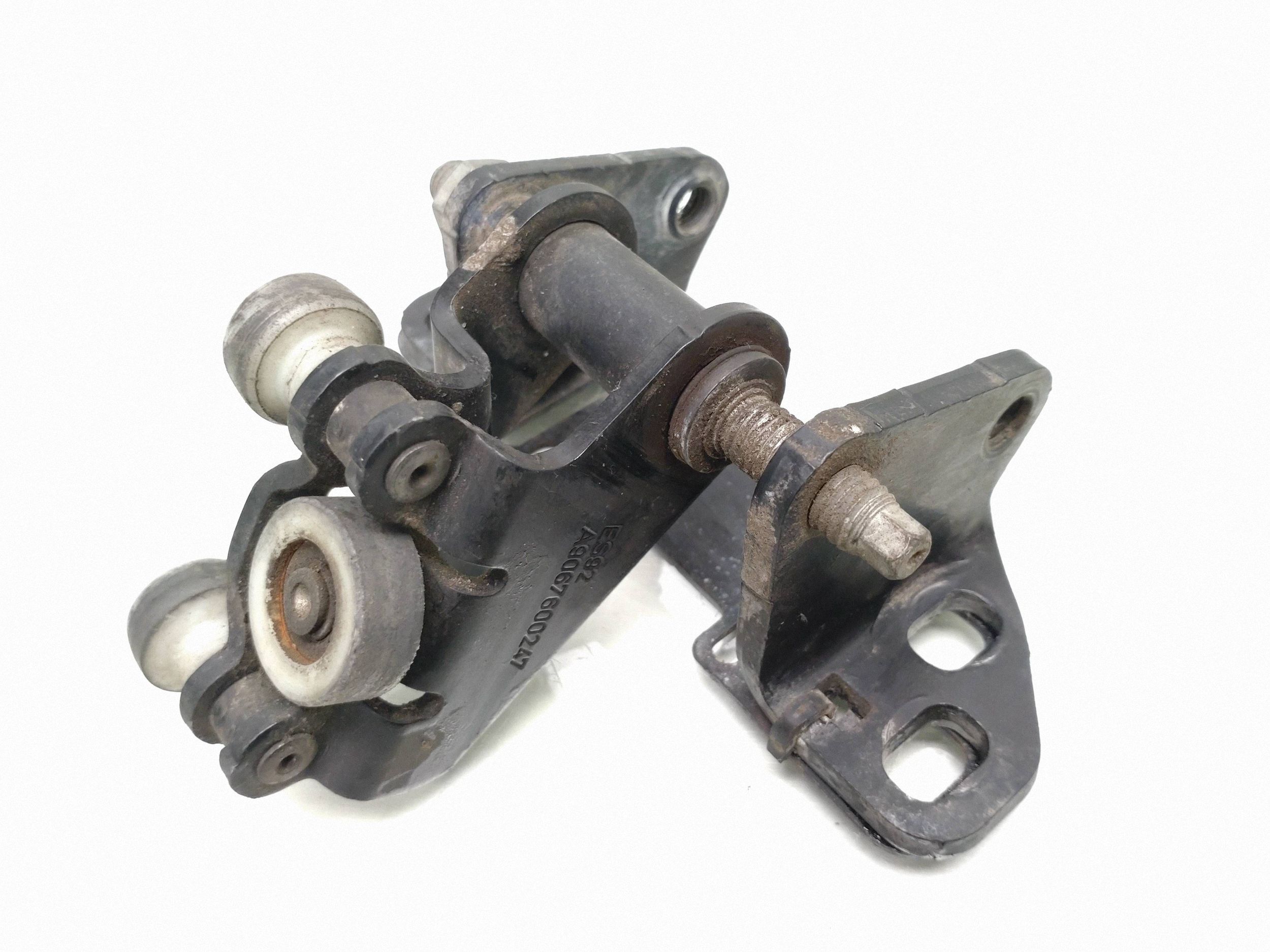 Rodillo puerta corredera derecha VW Crafter A9067600247 image 2
