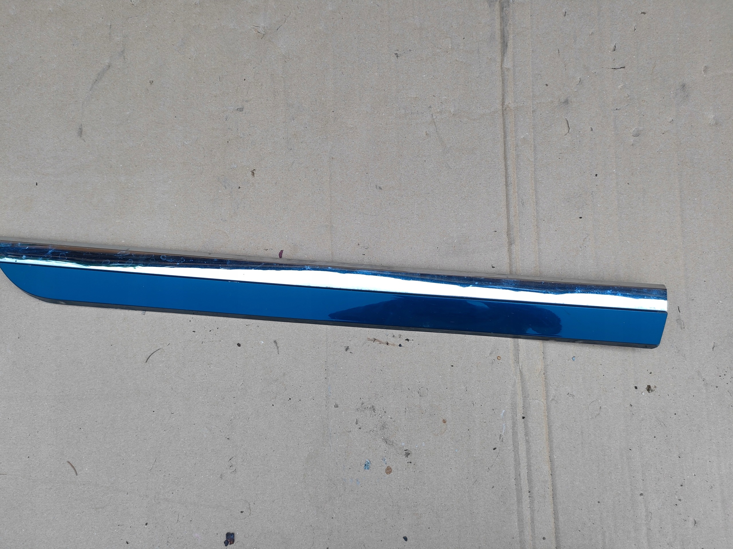 VW Passat B8 3G takalista oem 3G0854950 image 2