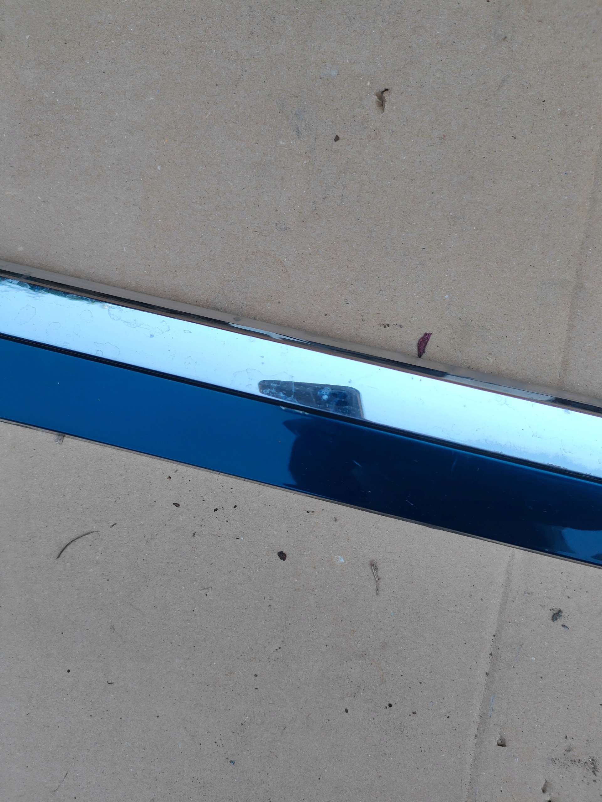 VW Passat B8 3G takalista oem 3G0854950 image 3