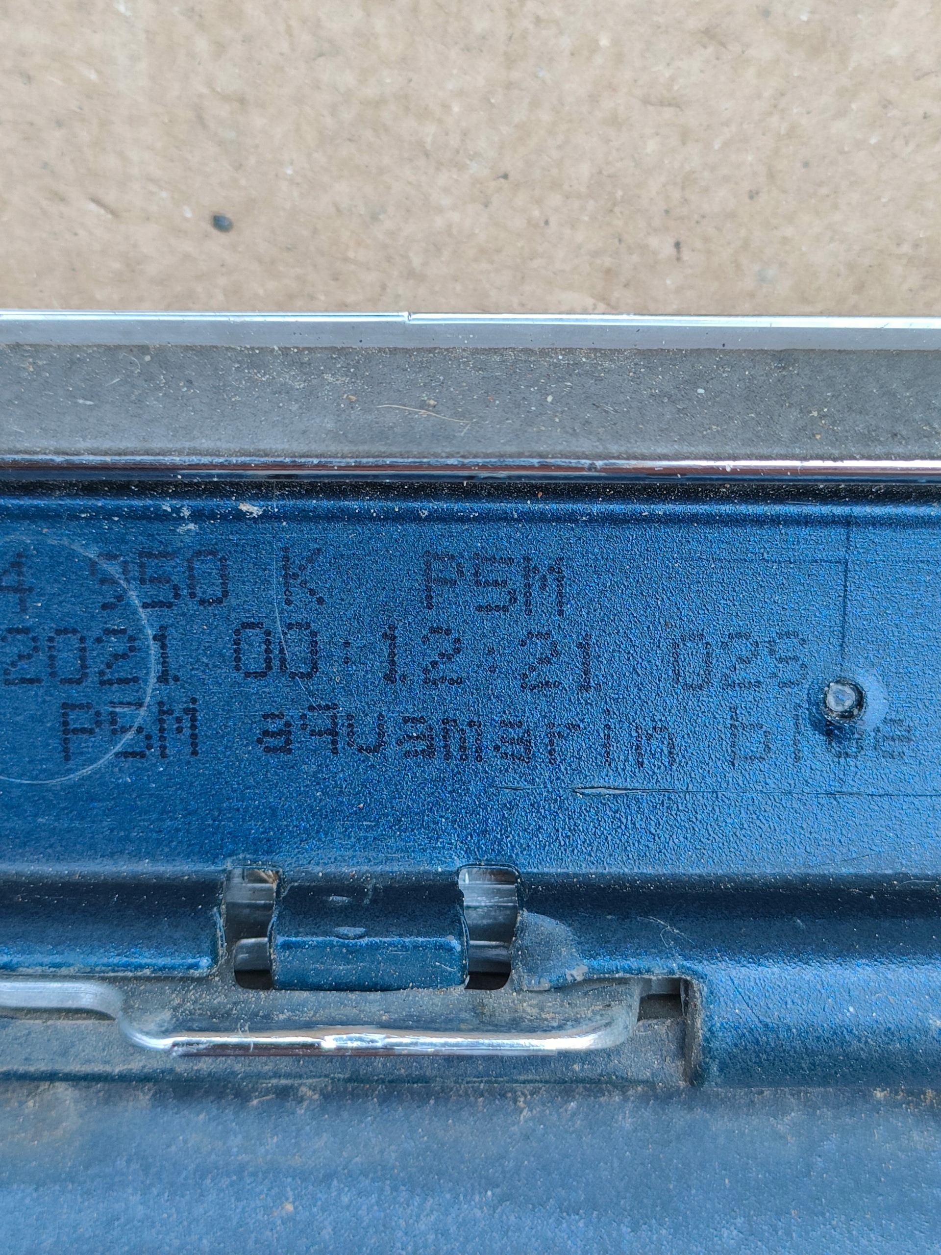 VW Passat B8 3G takalista oem 3G0854950 image 9