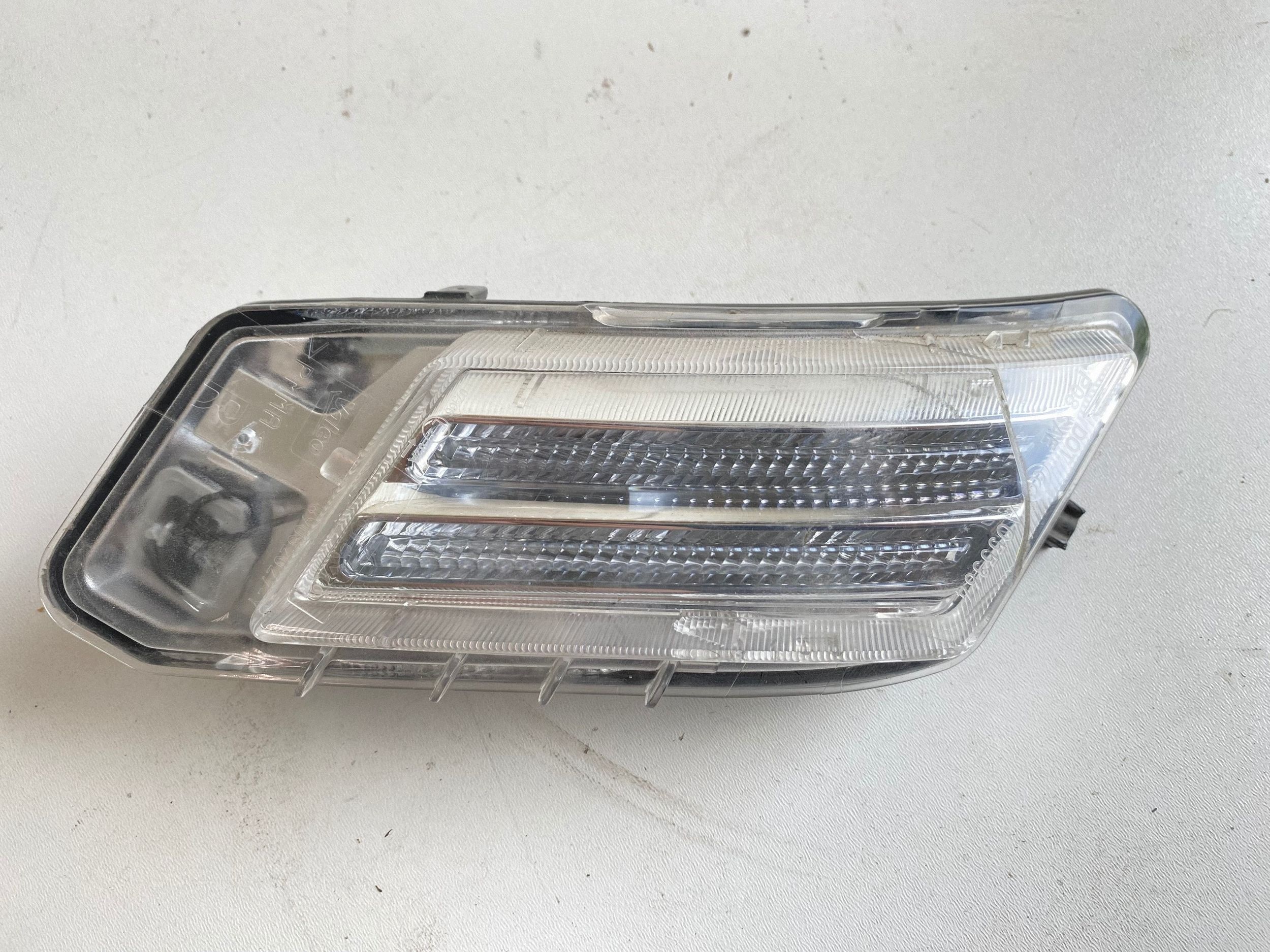 Volvo XC60 89076825 ajovalo, oikea