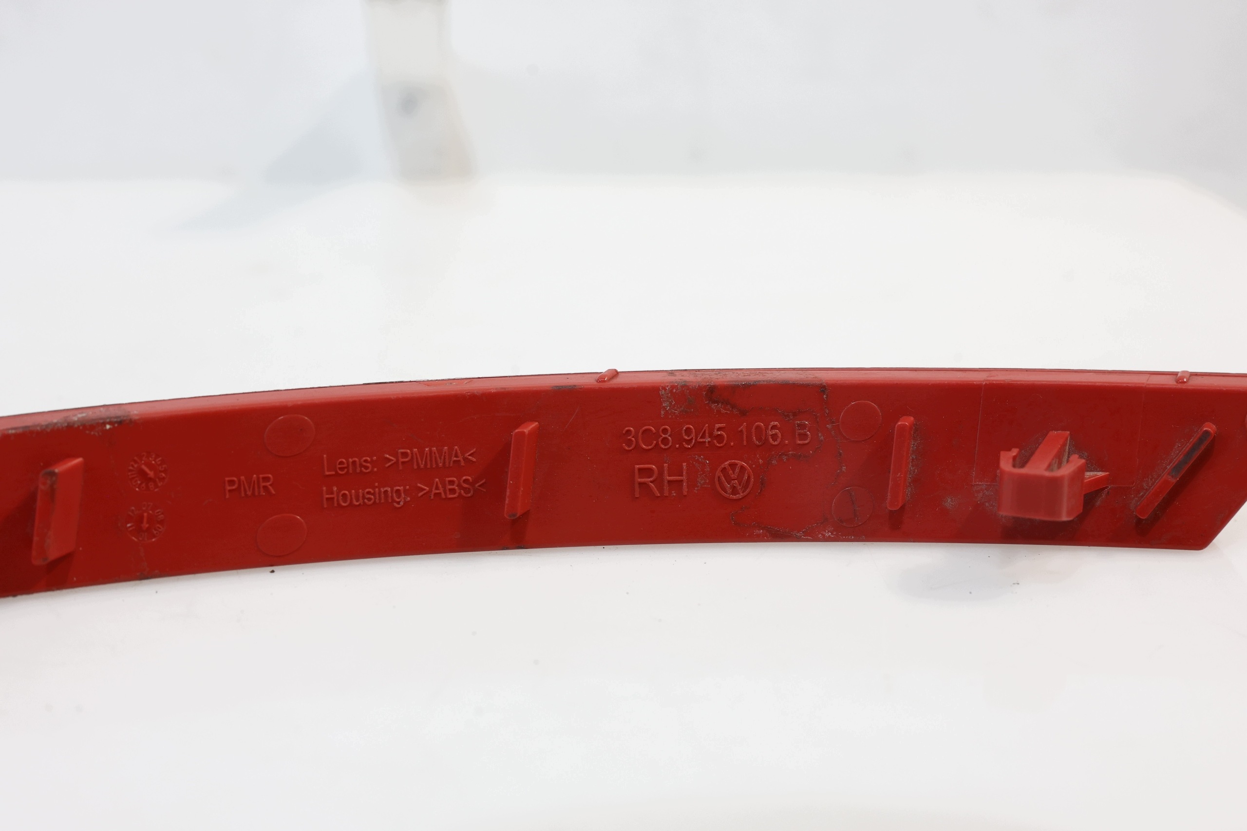 VW Passat CC B6 Rear Bumper Reflector Right image 3