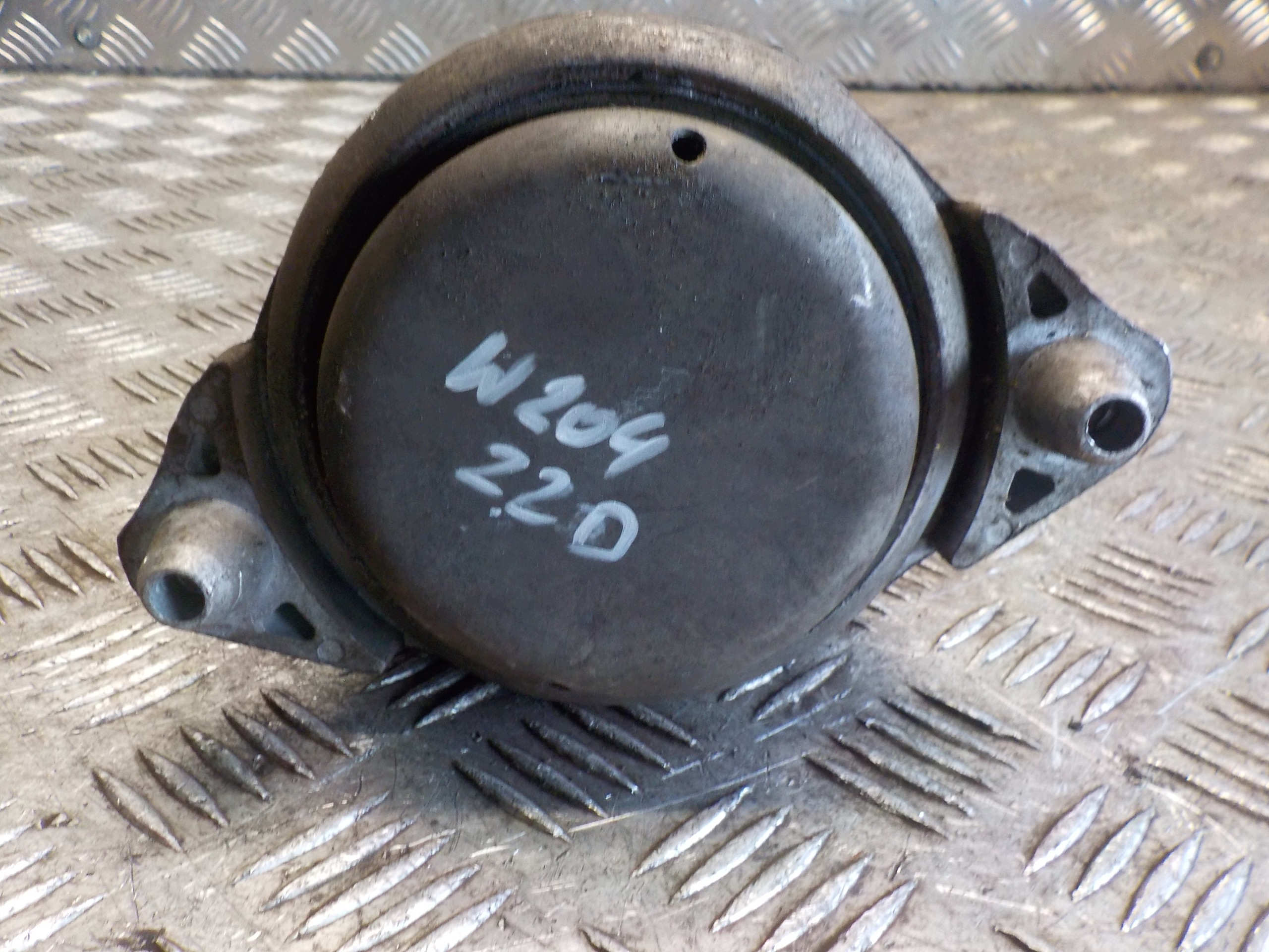 MERCEDES C W204 E W212 2.2 CDI Moottorin joustin vasen oikea