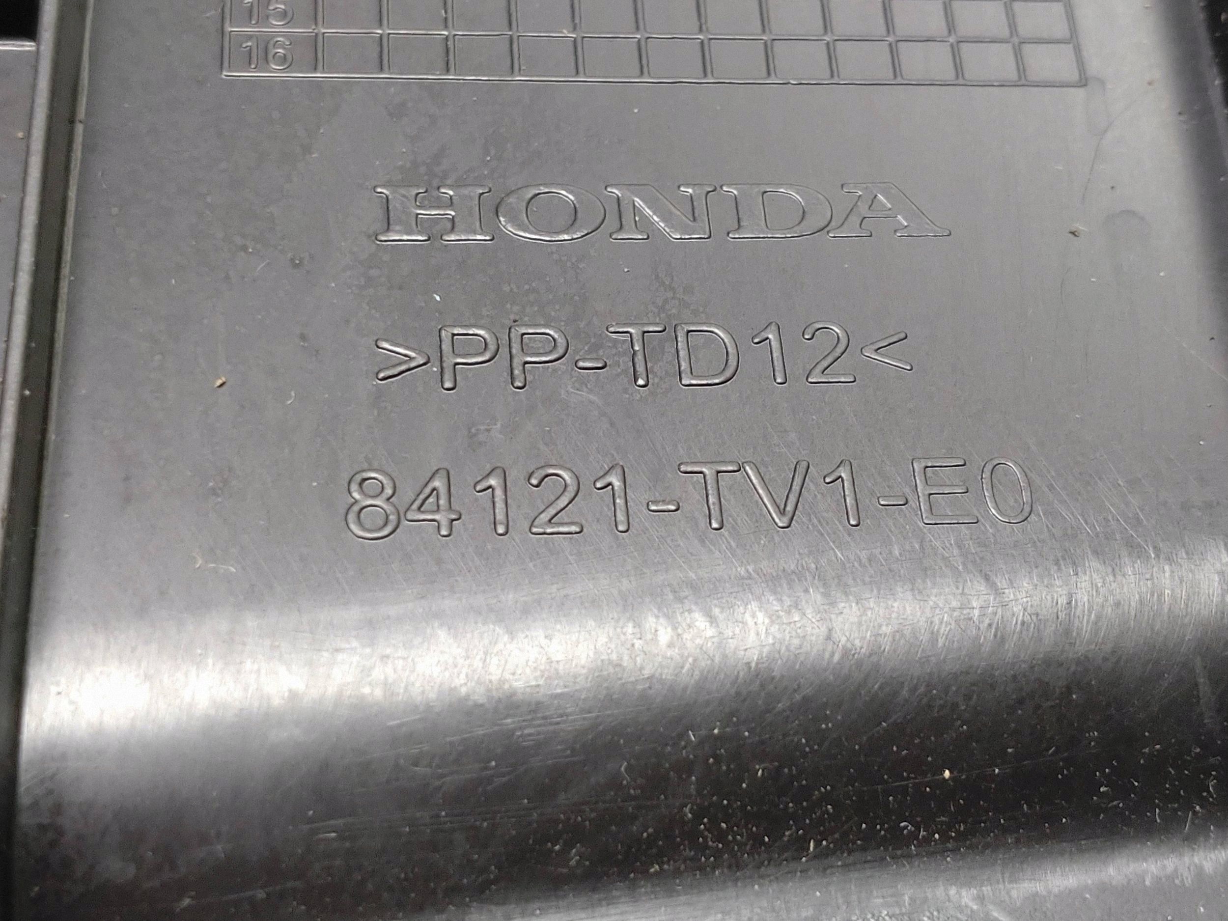 Honda Civic 84121-TV1-E0 Cubierta Pilar B Usada image 6