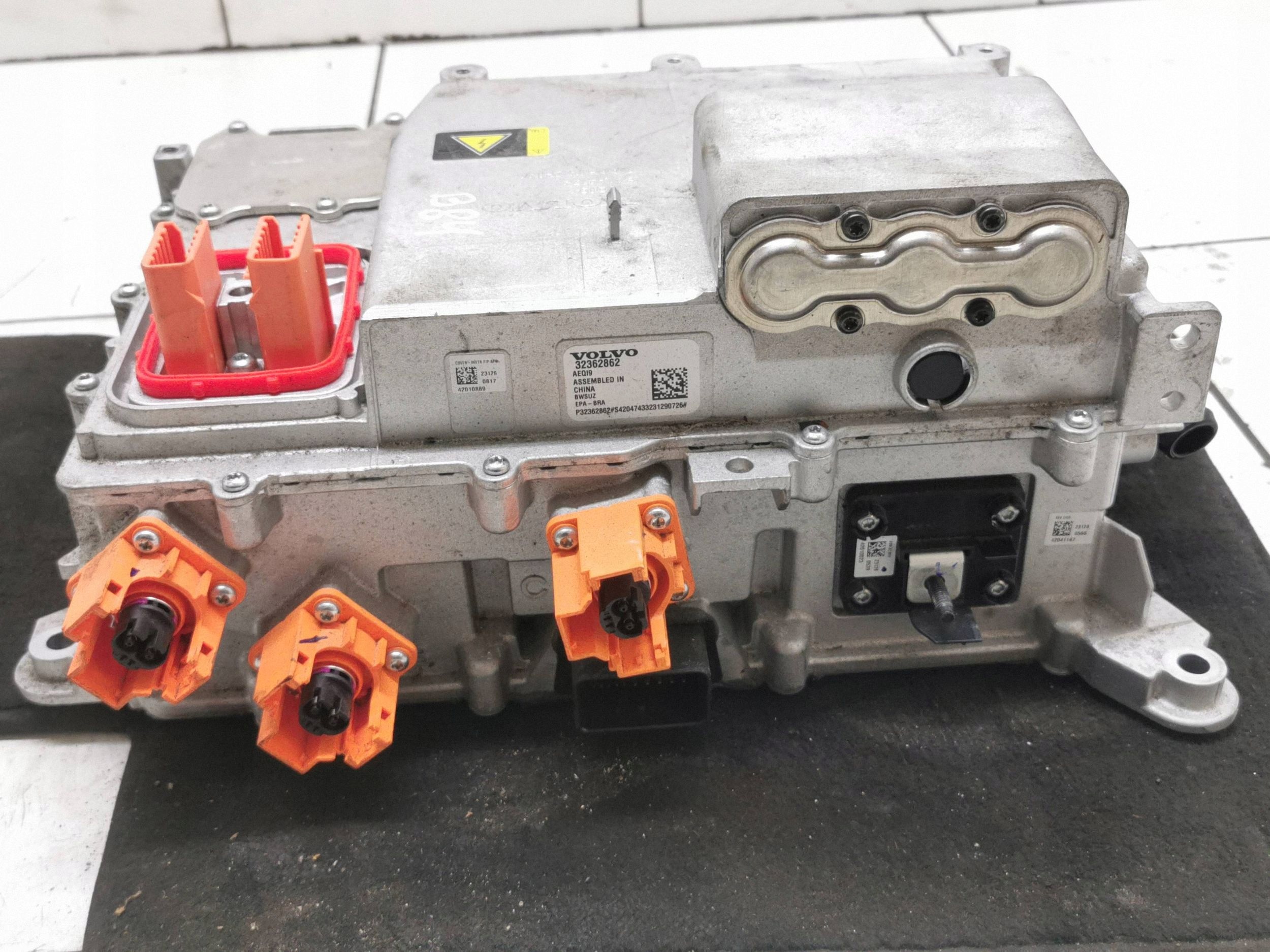 Polestar 2 Inverter 32362862 Occasion image 2