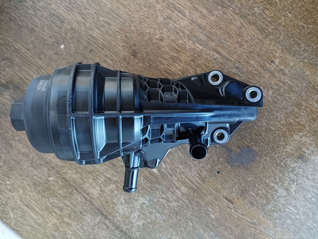 Ölfiltergehäuse MERCEDES-BENZ 0100210792 1.8L 120kW 2019 image 4