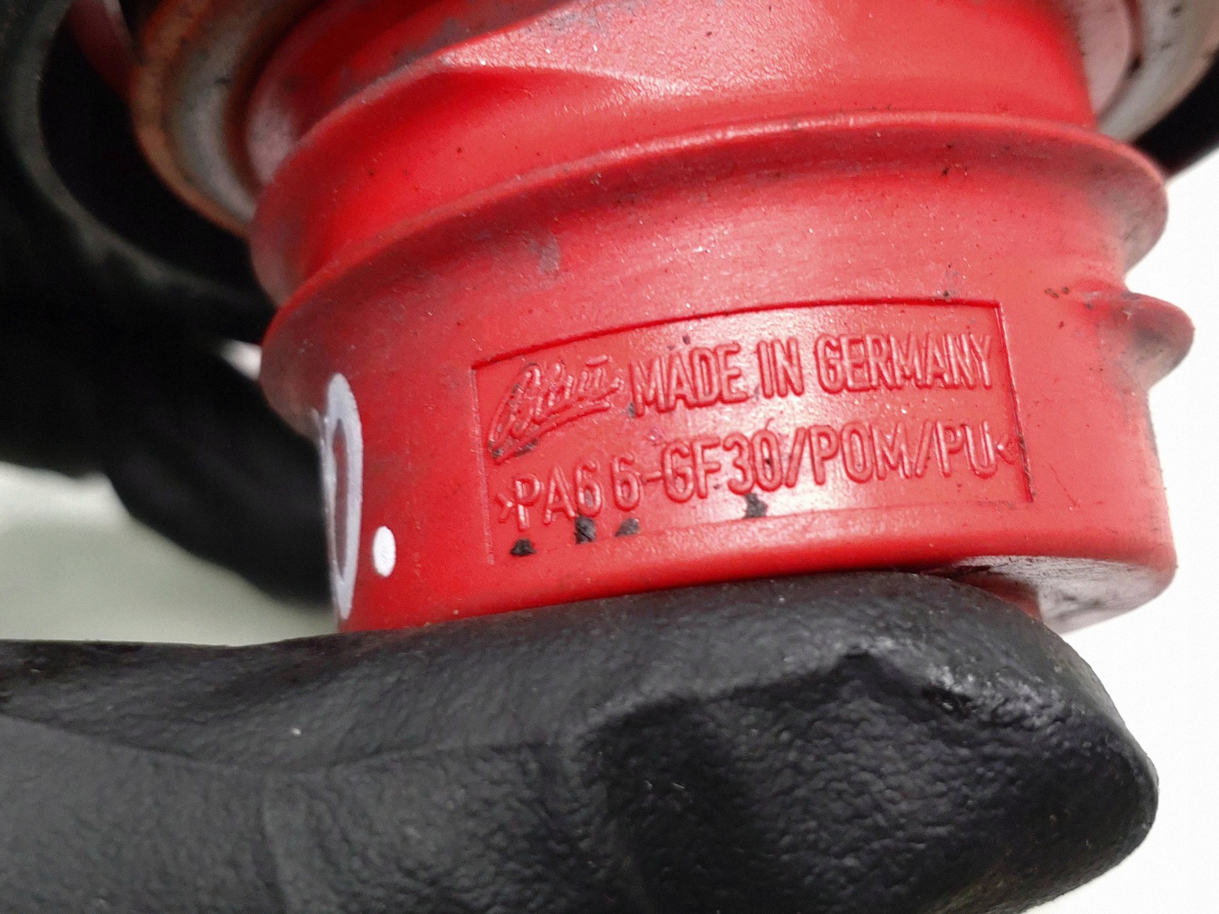 Volvo V60 2018 Bränsletanklock FRC126689 image 3