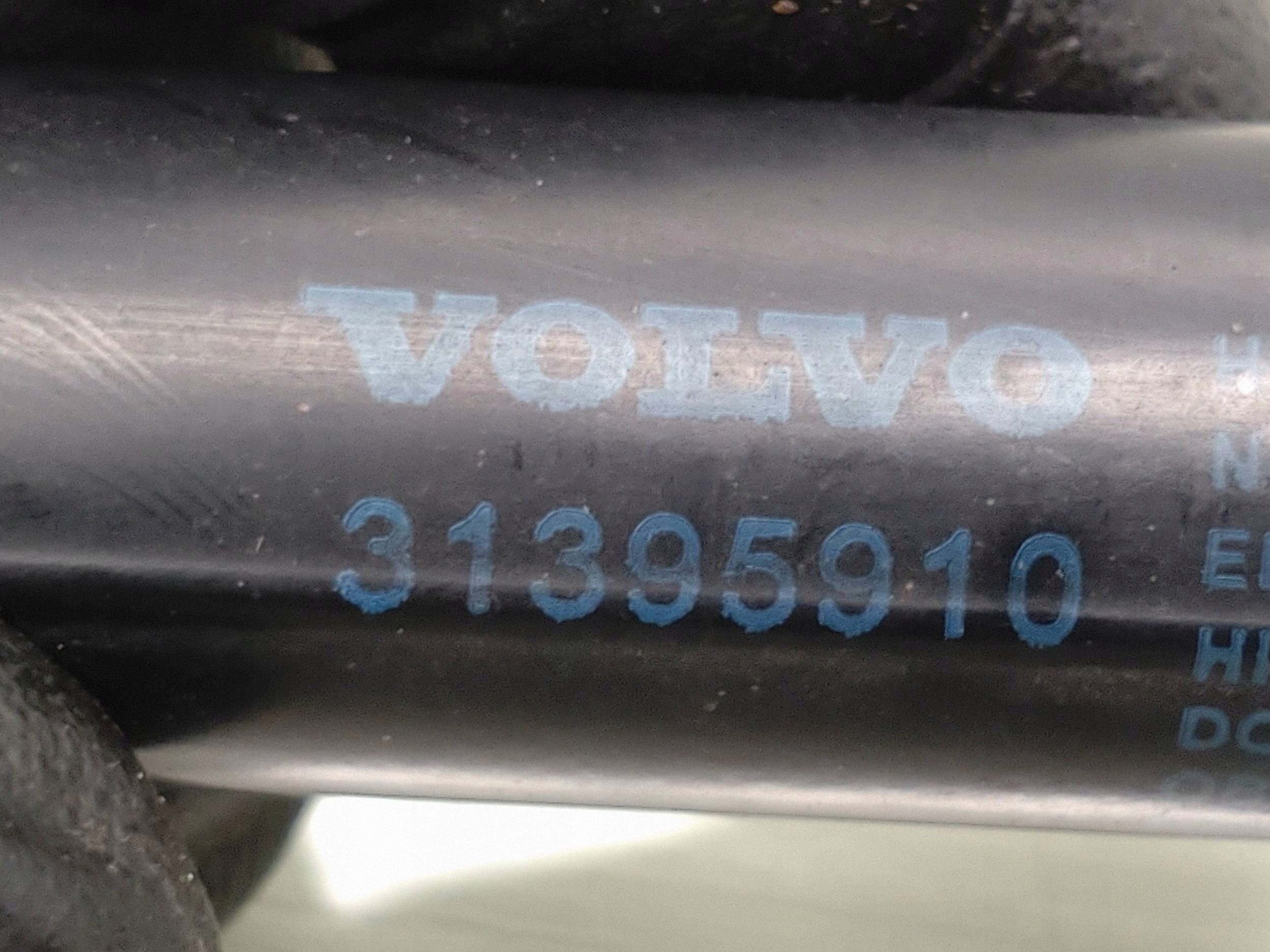 Volvo V60 2015 Demper kofferklep links 31395910 image 7