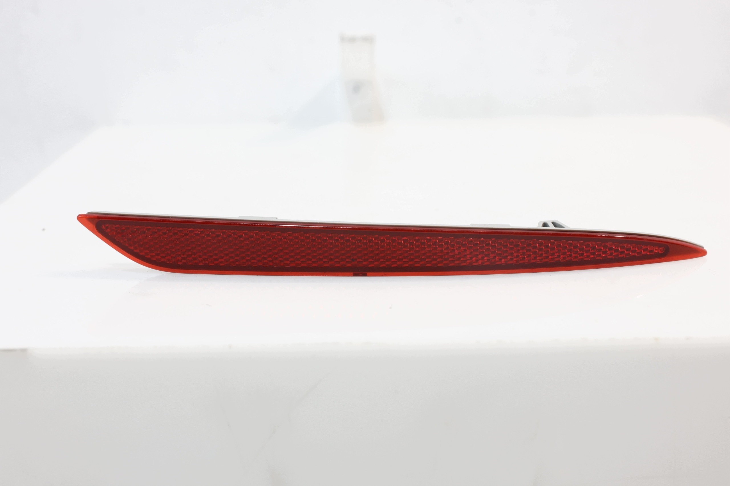 Ford Mondeo MK5 Reflector Parachoques Trasero Derecho image 2