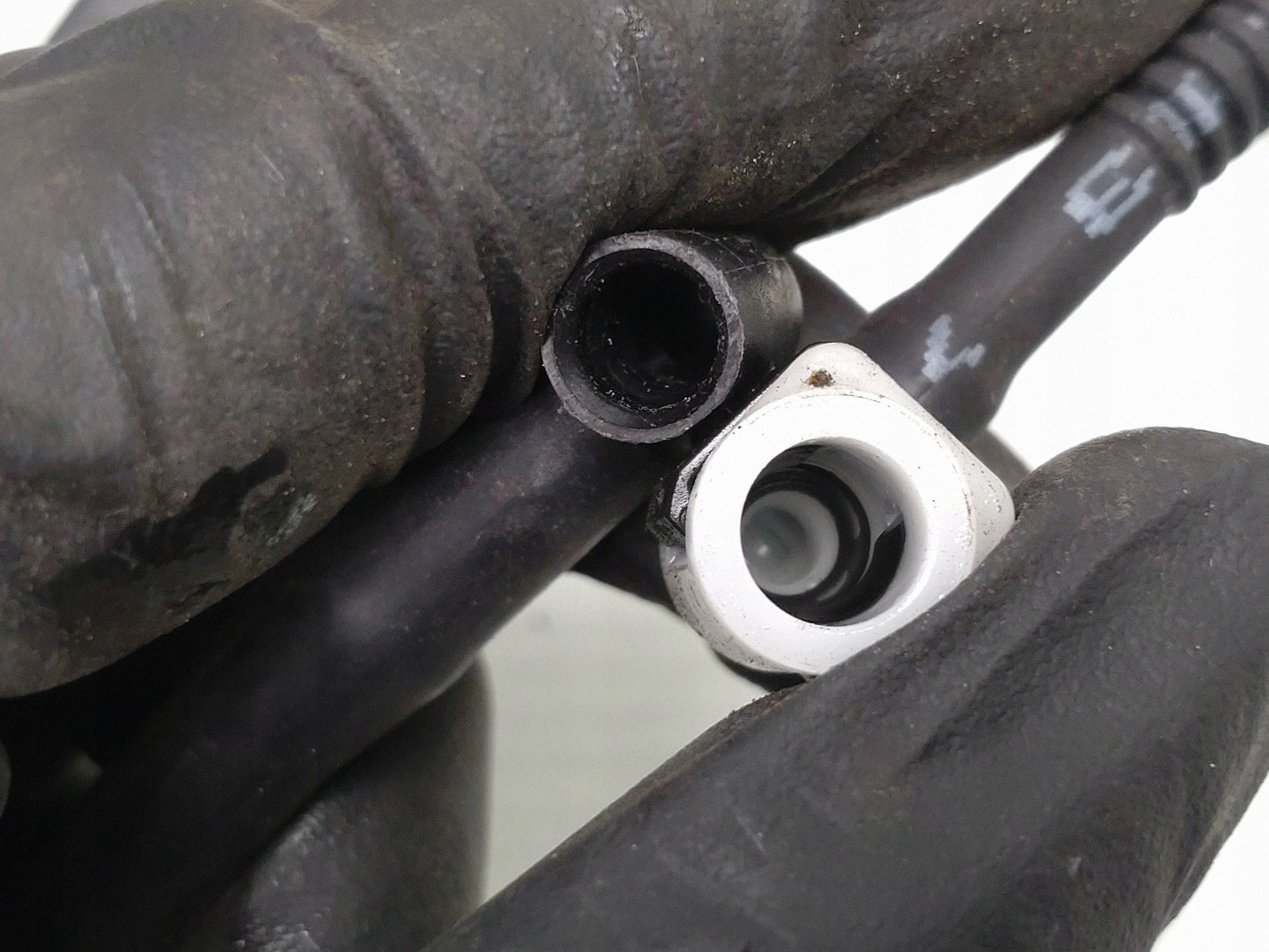 Flexible lave-glace Ford Focus 2013 BV6T14297AAF image 3