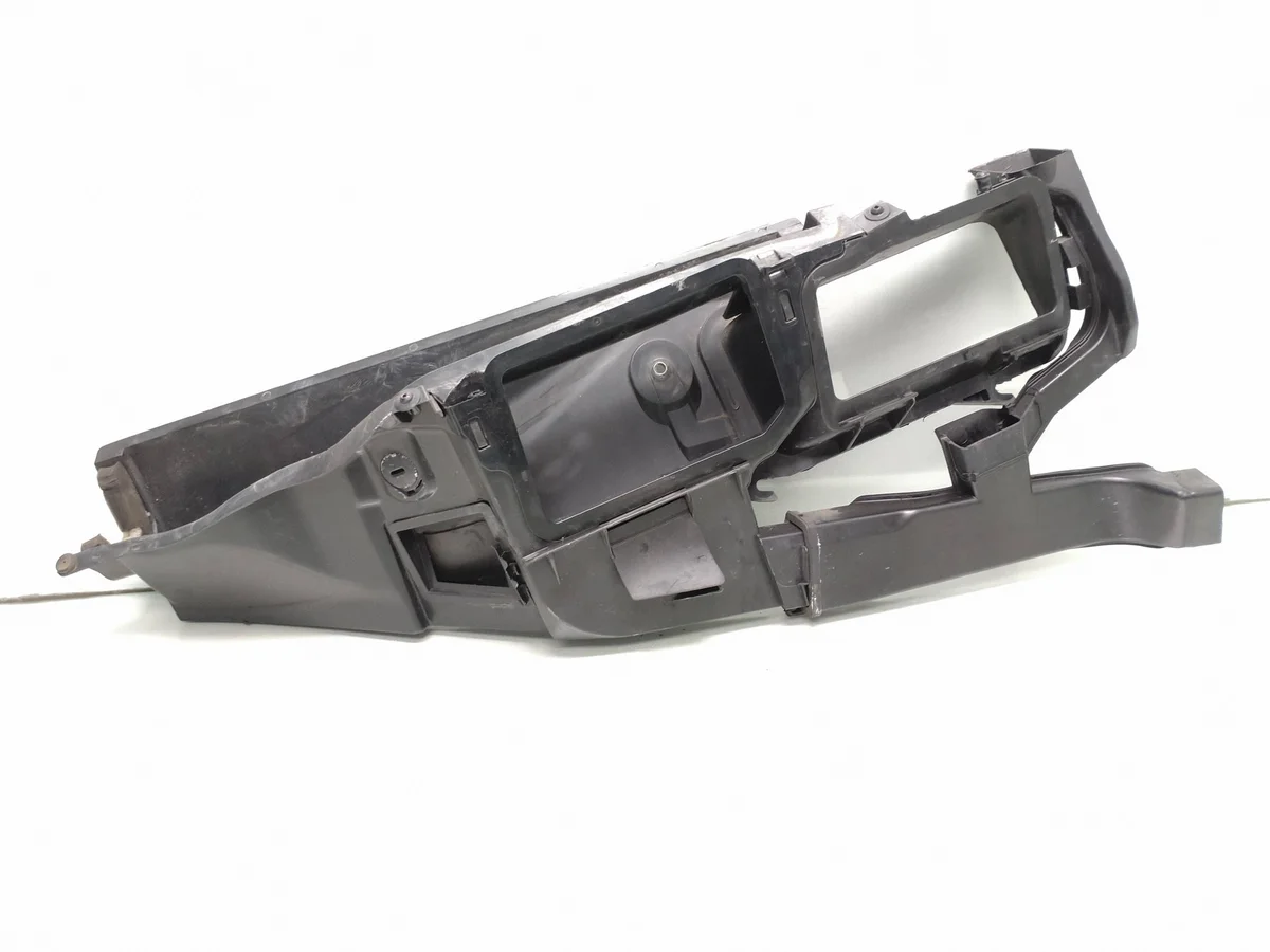 2013 Mercedes-Benz C W204 Suodatin image 3
