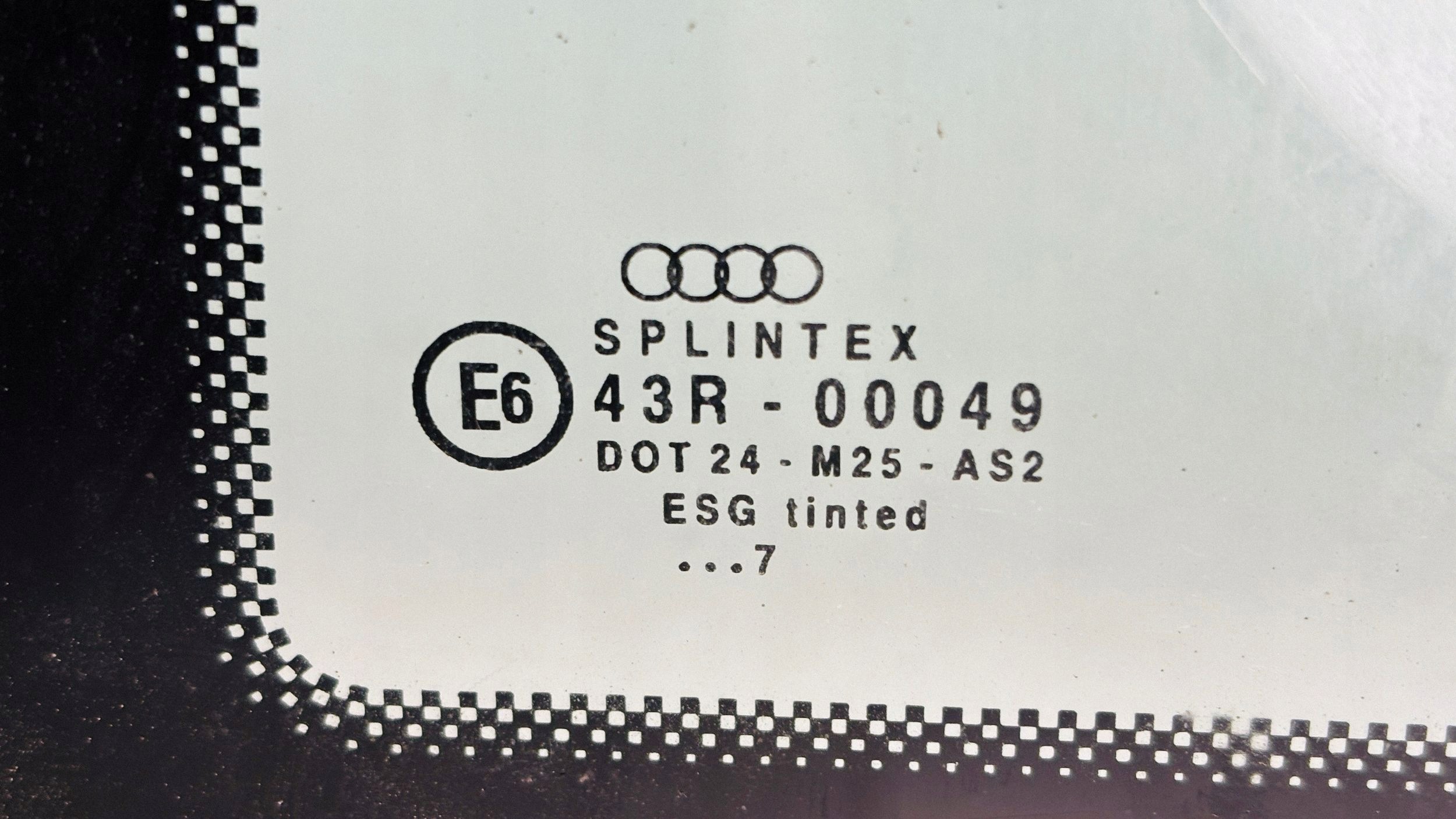 Audi A3 S3 8L takasivuikkuna 8L3837099 image 3