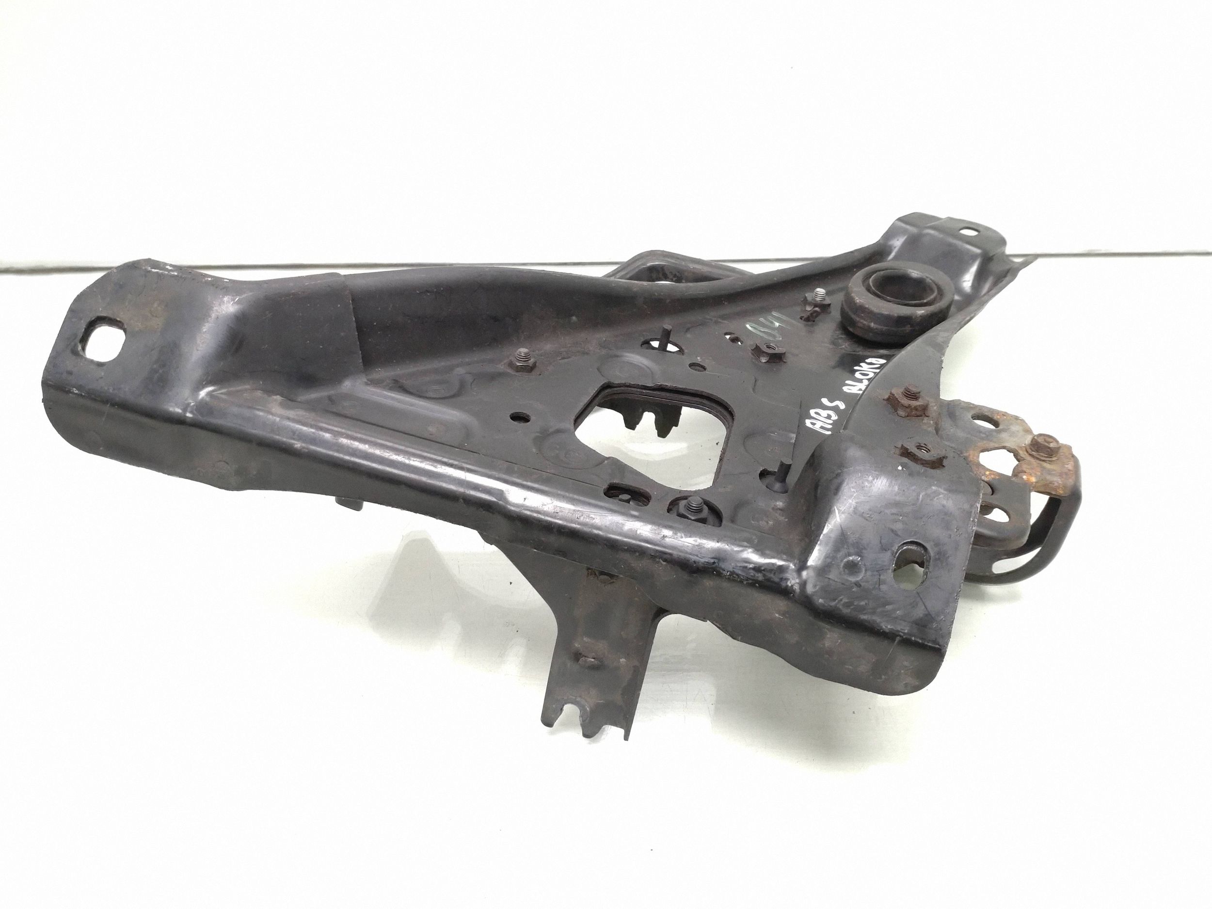 Suporte da Bomba ABS Toyota Prius 2008 (XW20) OEM FRC129898