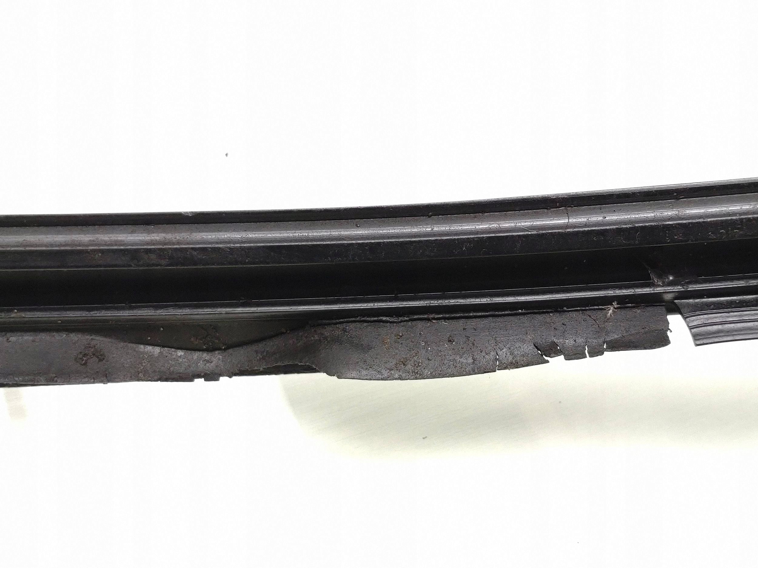 Volvo S60 I V70 II Windschutzscheibenleiste links 39992702 image 6