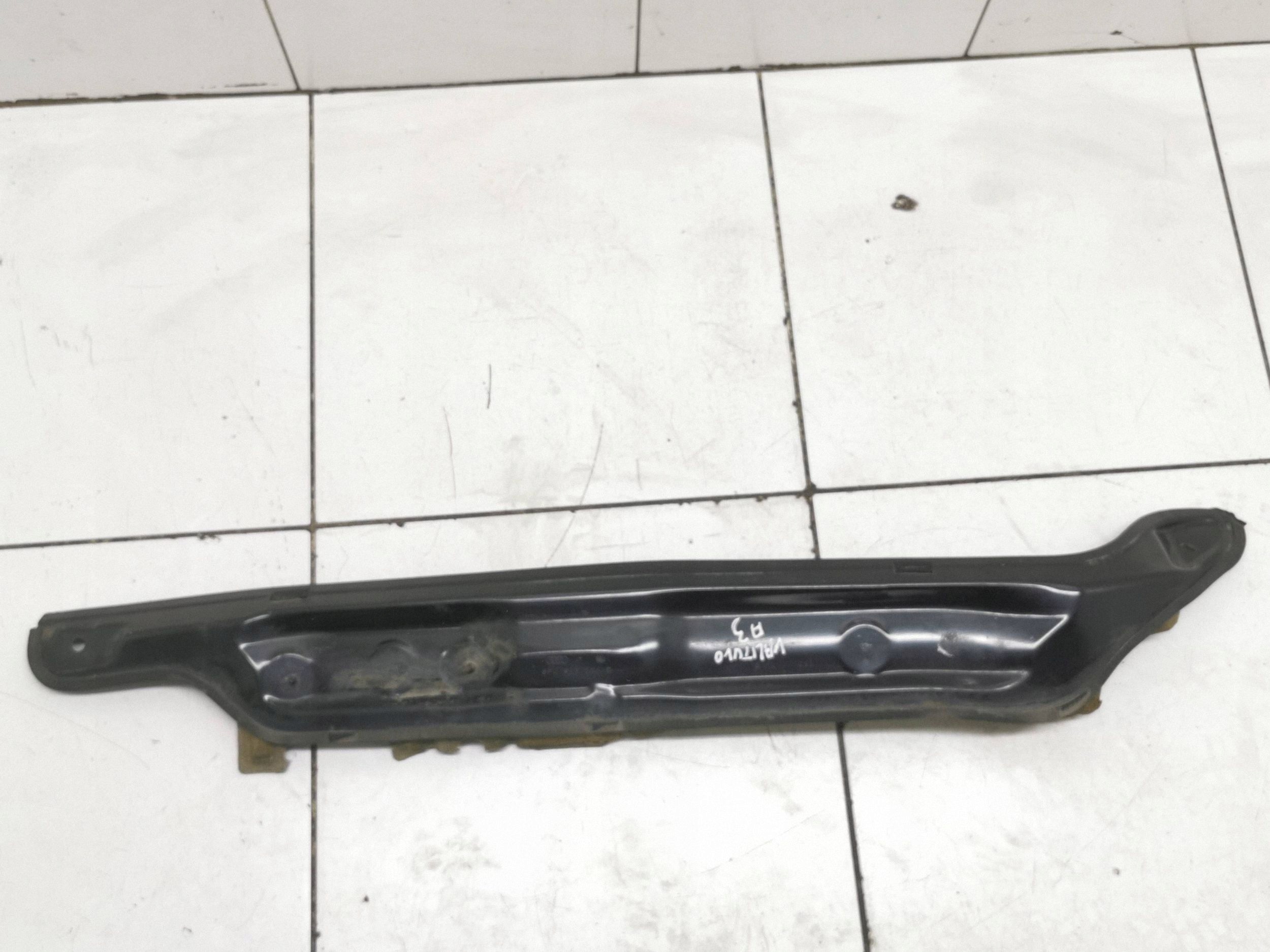 Cloison compartiment moteur Audi A3 S3 8P 8P0805275D image 2