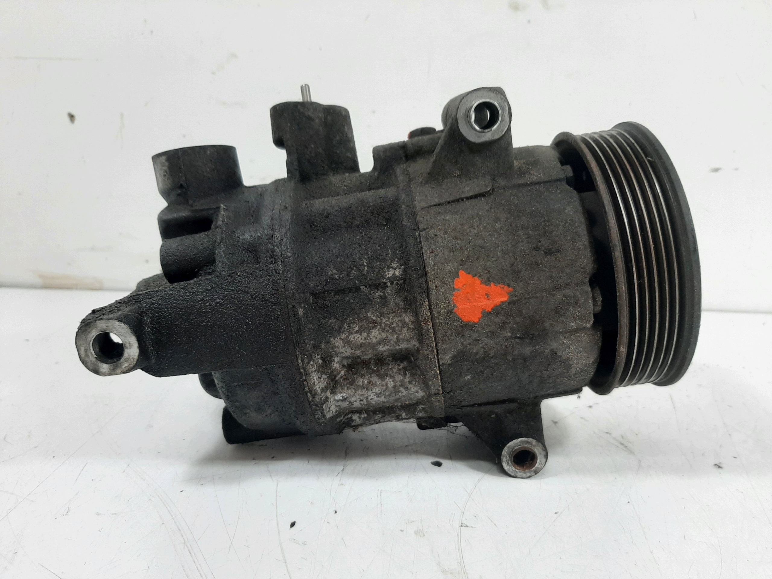 SKODA RAPID 1.0TSI Kompressori 5Q0816803B
