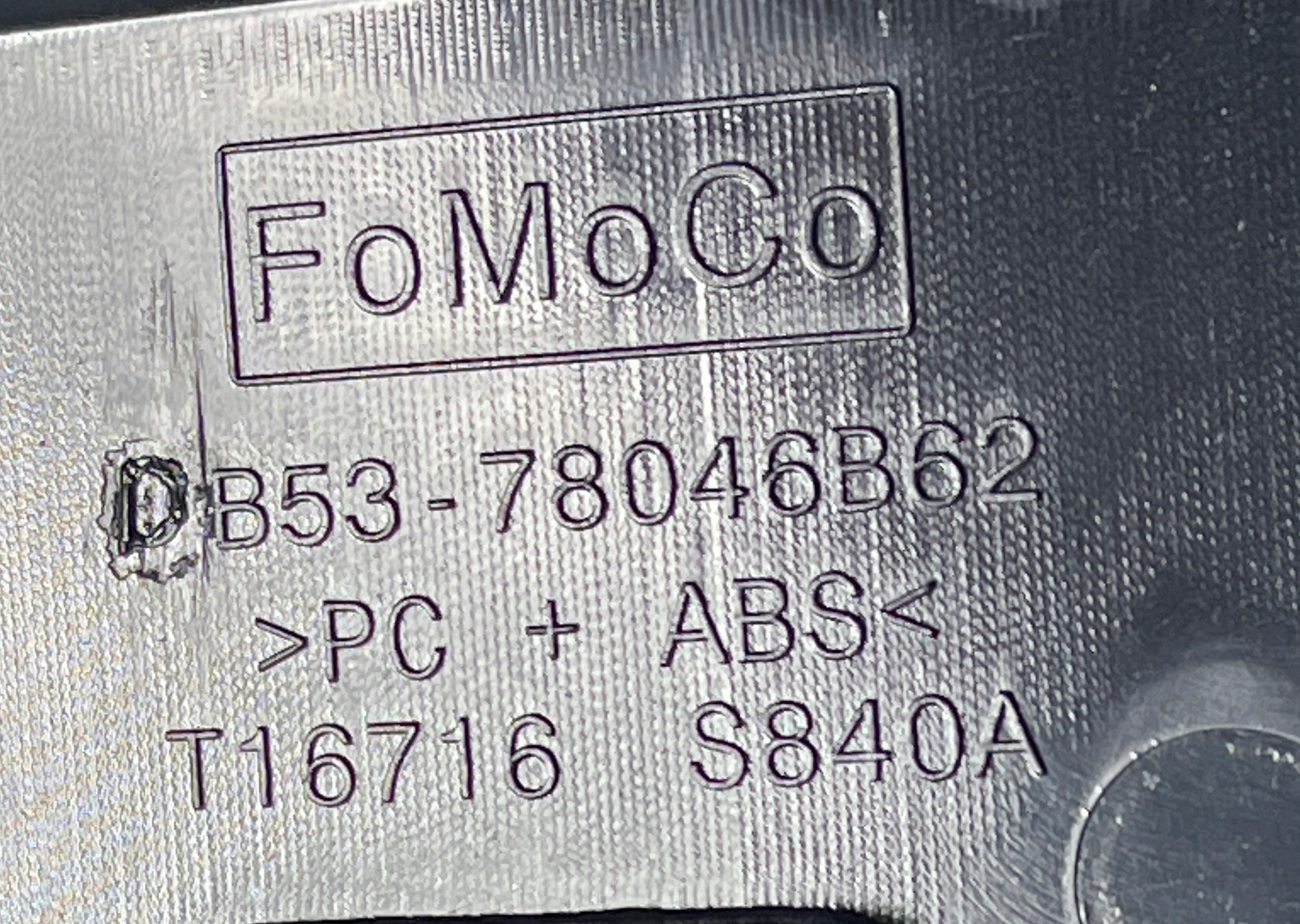 Ford Explorer V 2010- Armaturenbrettleiste DB53-78046B62 image 3