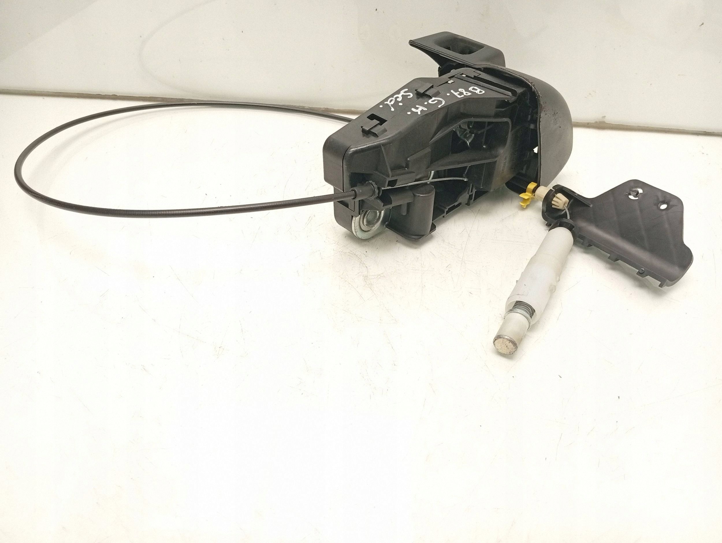 Mercedes-Benz ML W164 Seat Adjustment Handle A2039202172