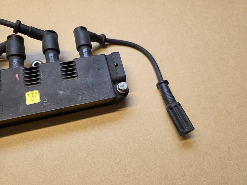 Zündspule + Kabel Fiat Grande Punto Panda 1.2 1.4 55200112 image 3