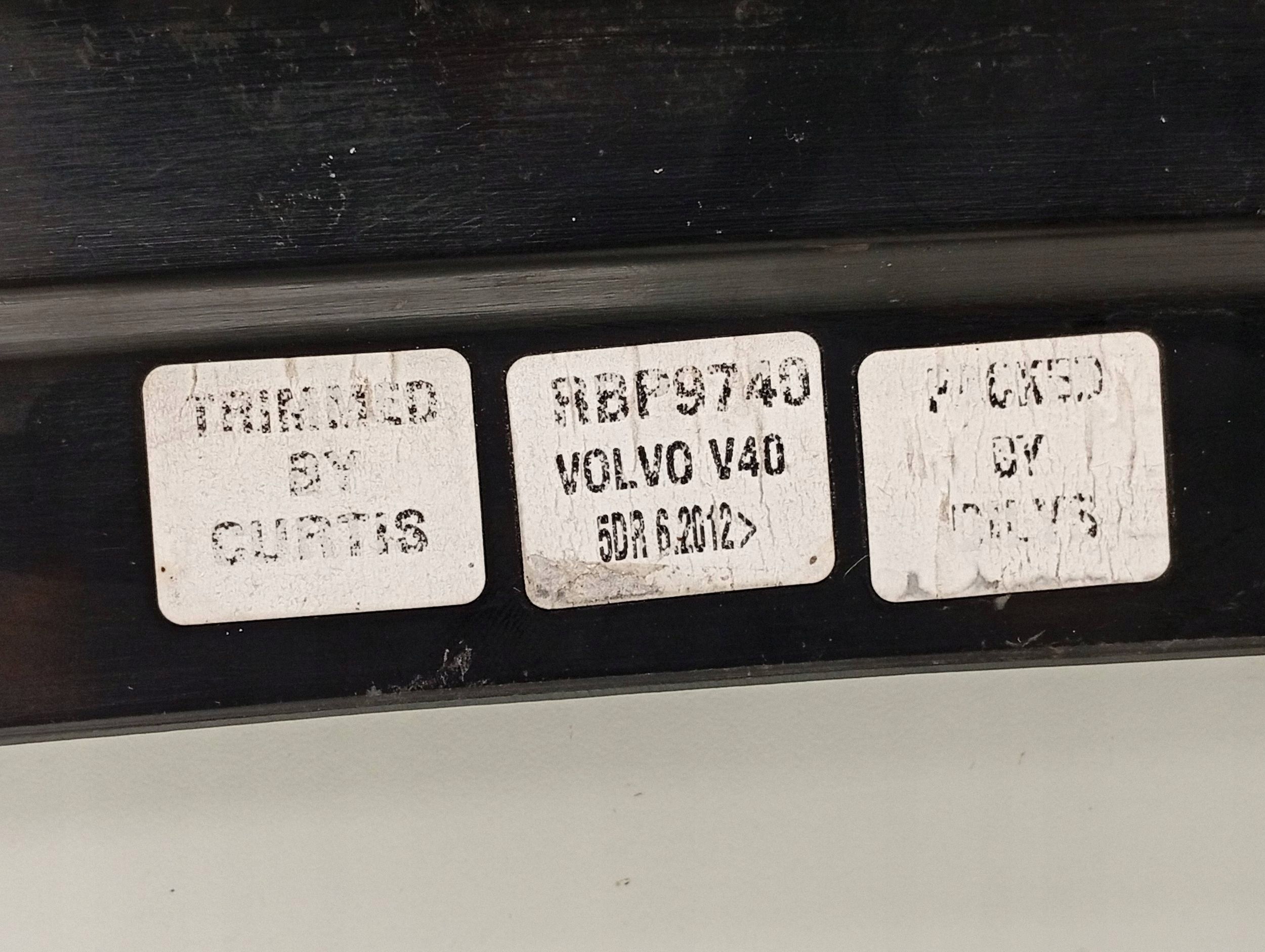 Volvo V40 2016 Pare-chocs arrière RBP9740 image 3