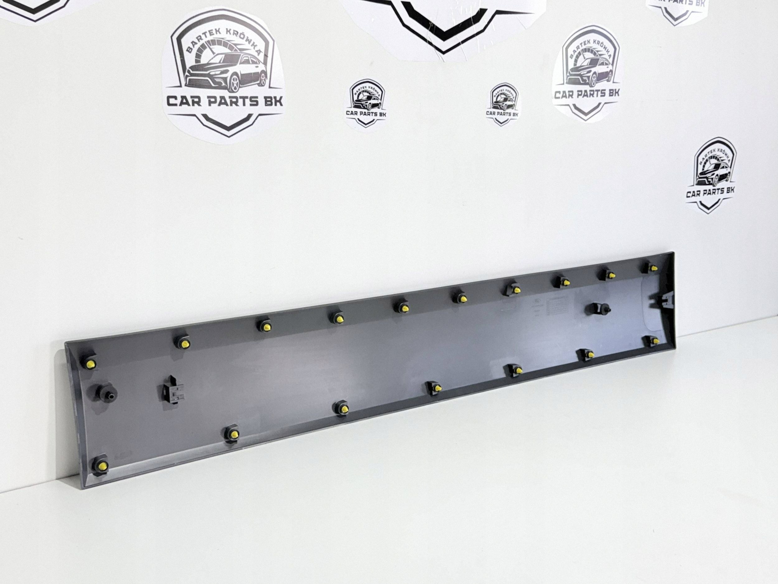 Ford Transit Courier: Barra Porta Traseira Esquerda image 5