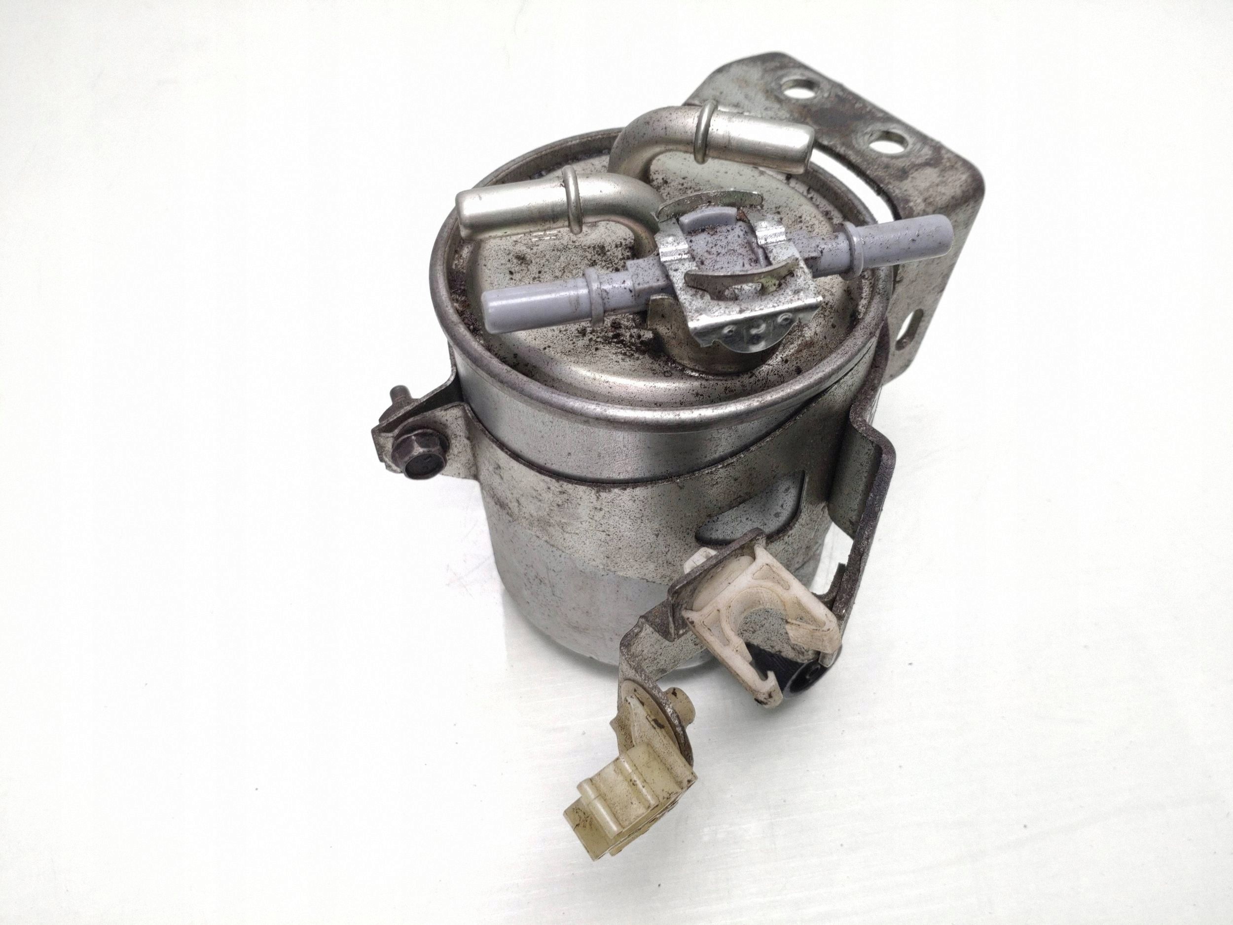 2013 Nissan Qashqai+2 Fuel Filter Housing 1401042