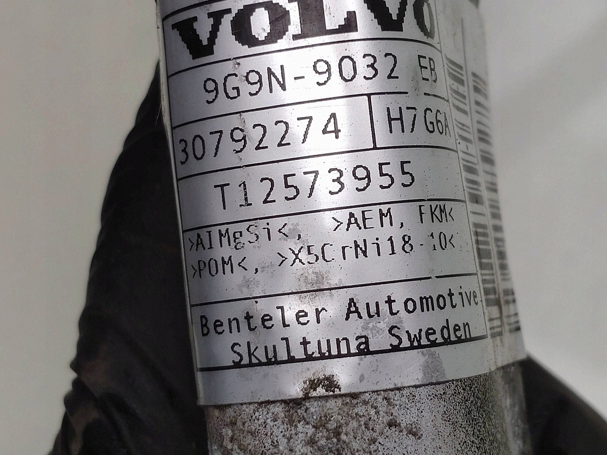 Volvo OE 30792274 Bränslepåfyllning image 5
