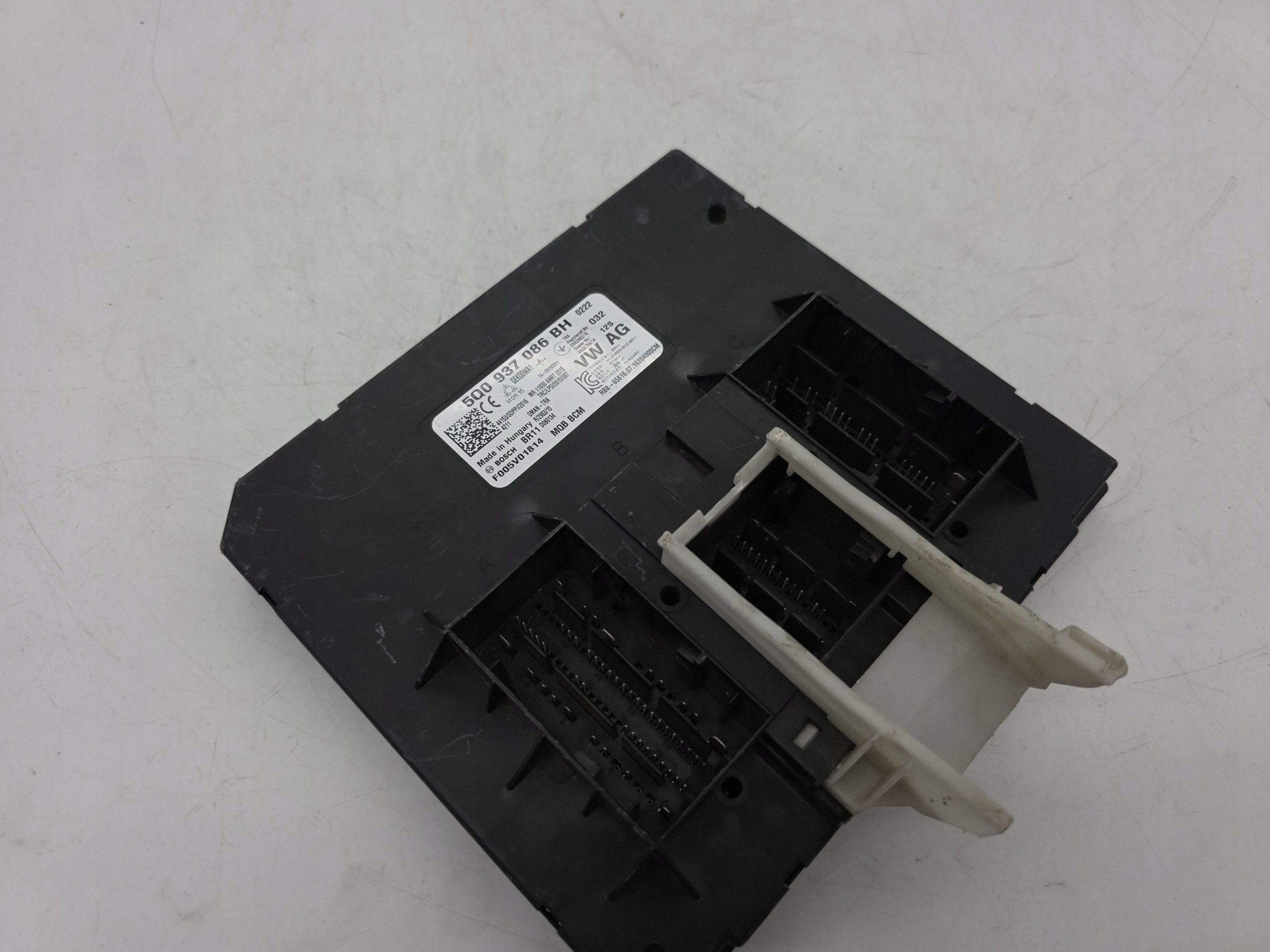 Module confort VW OE 5Q0937086BH image 4