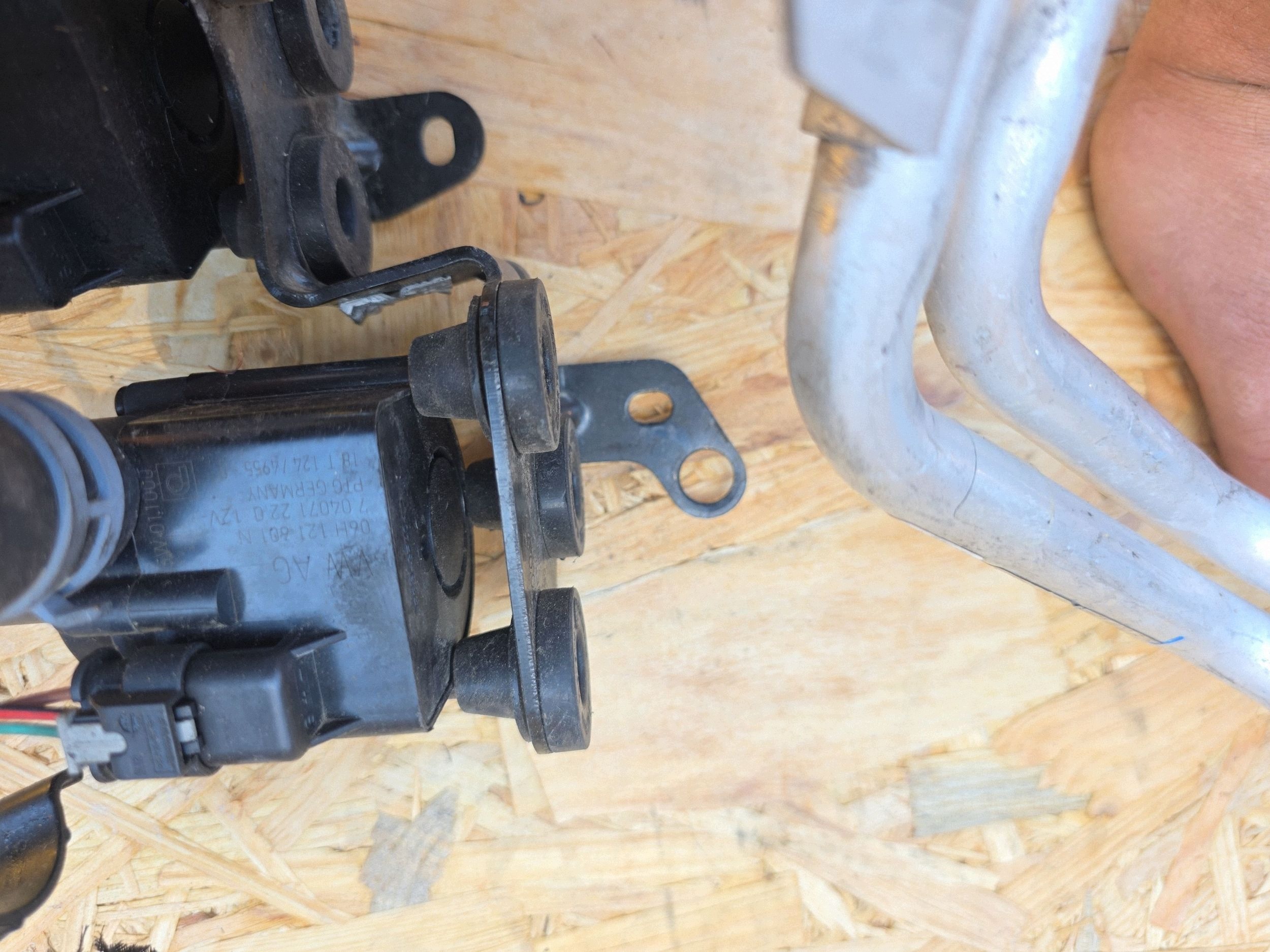 Imuilmaputki Audi Q5 SQ5 FY 80A122101B image 7