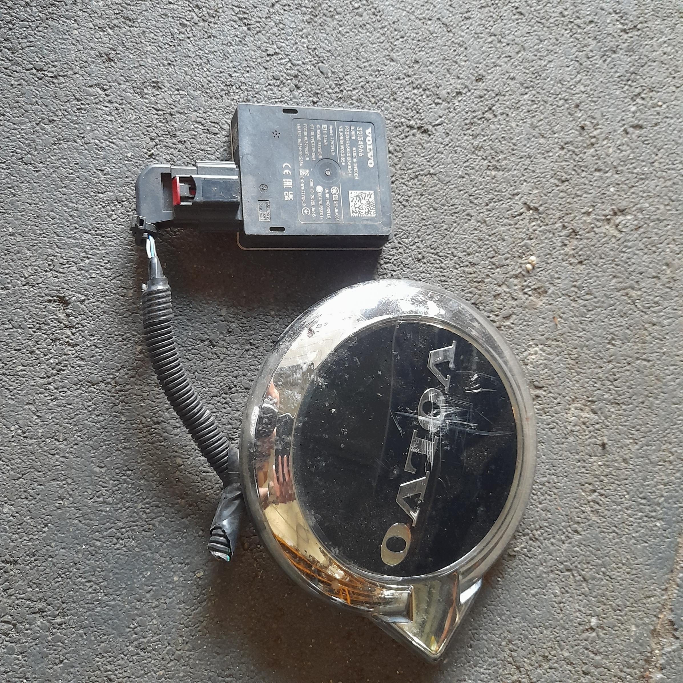 Radar ACC Volvo 32134966 Usado image 2