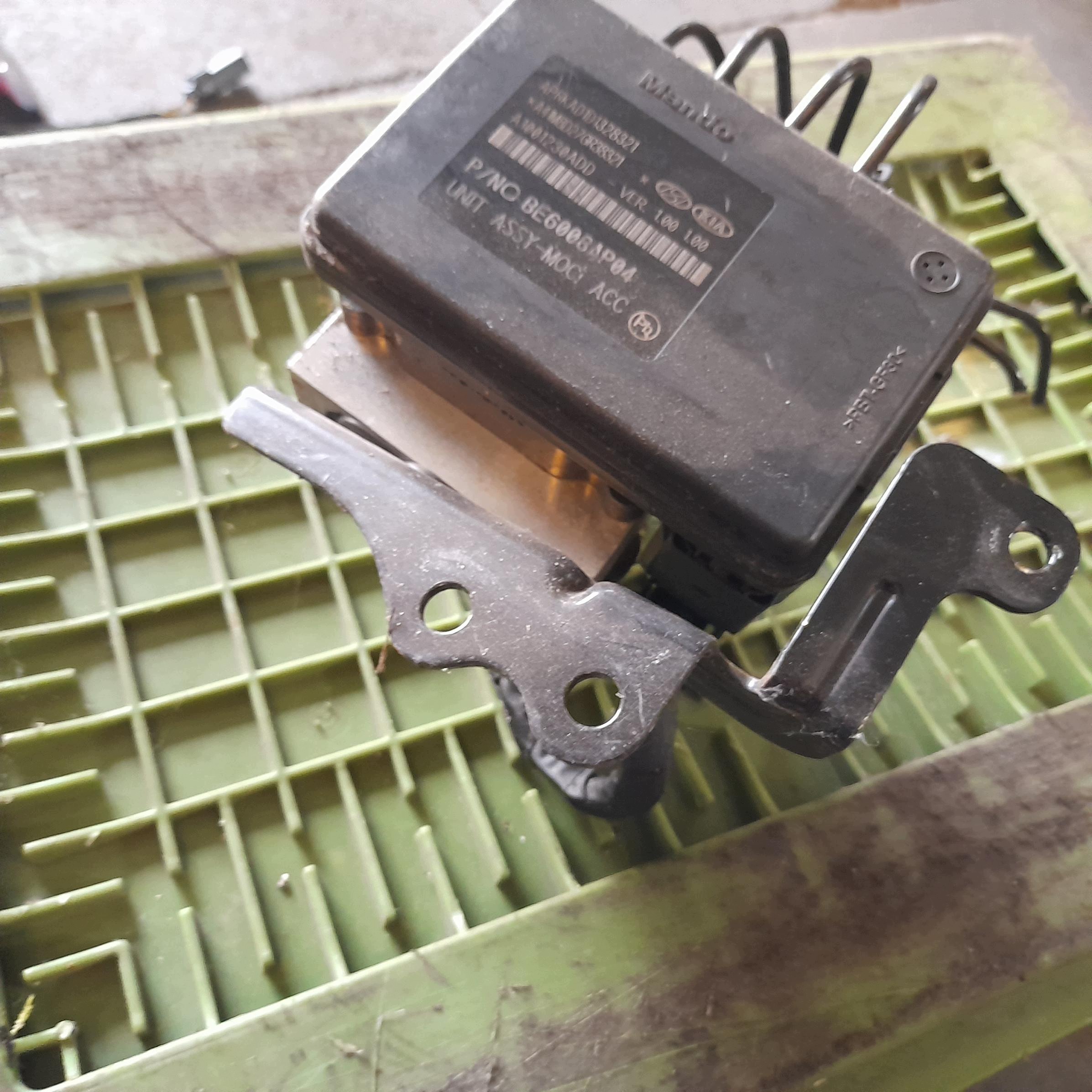 ABS ESP-pomp Kia Hyundai 58920-F1570 PIC image 3
