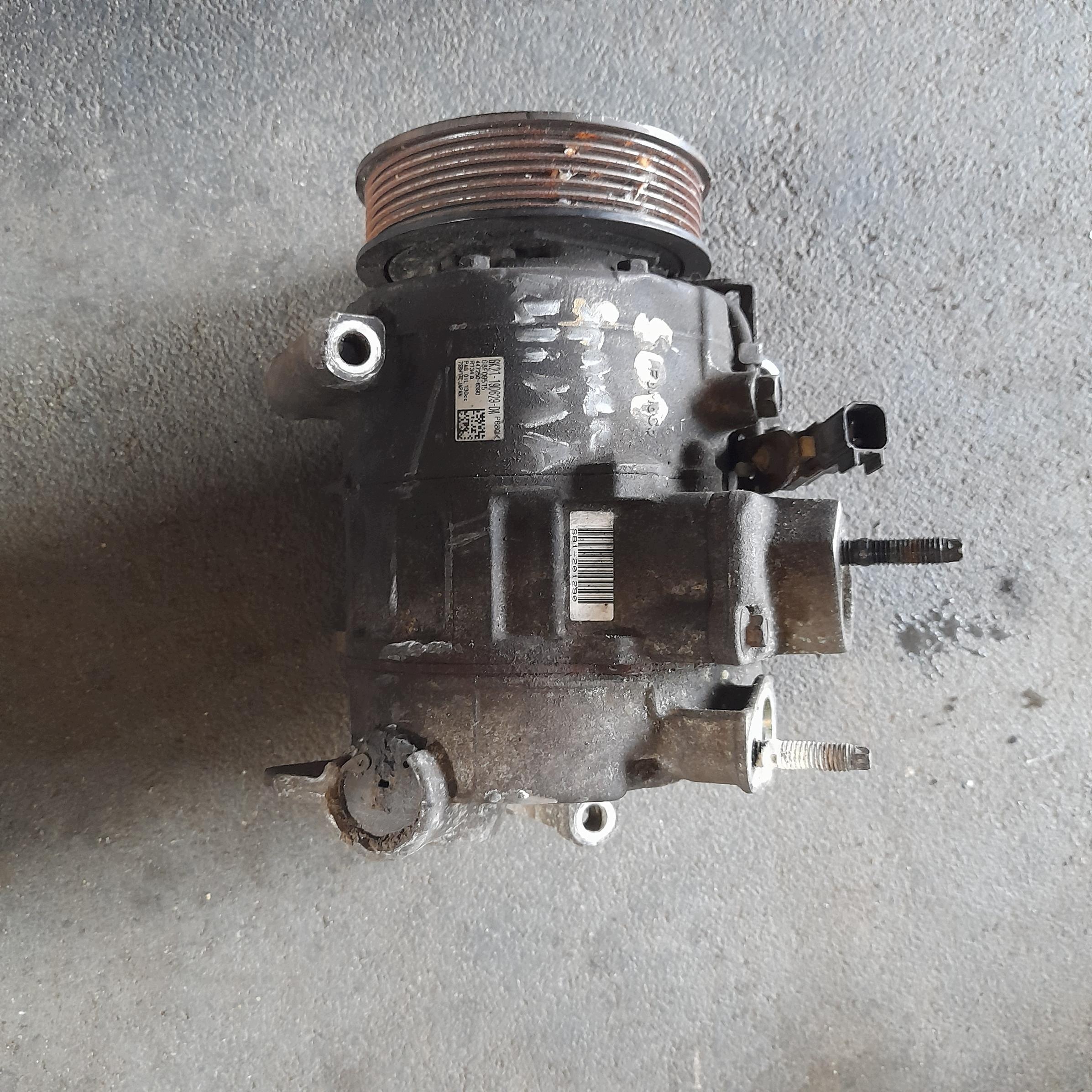Airconditioning Compressor Ford Transit Custom image 2