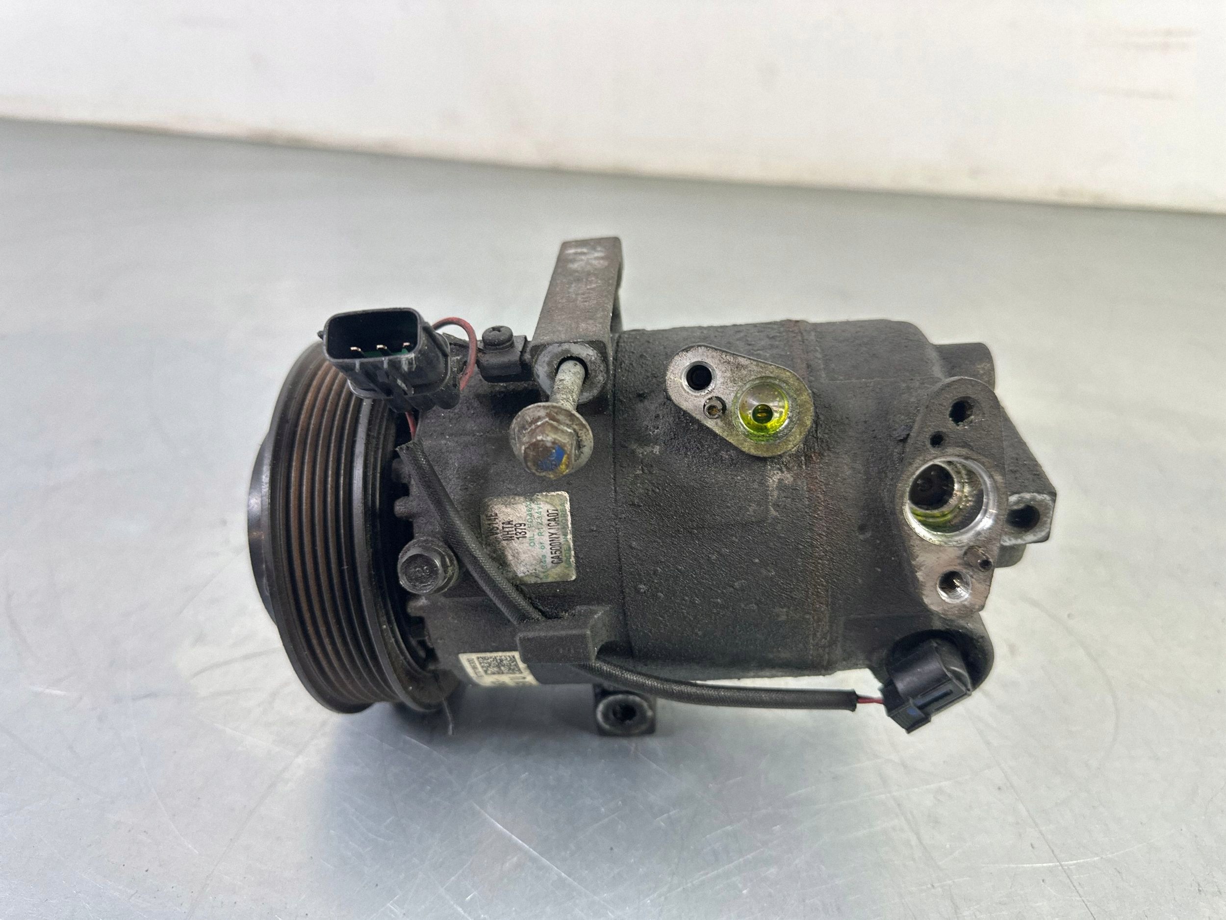 Compresseur de climatisation Hyundai OE 97701M6300 image 3