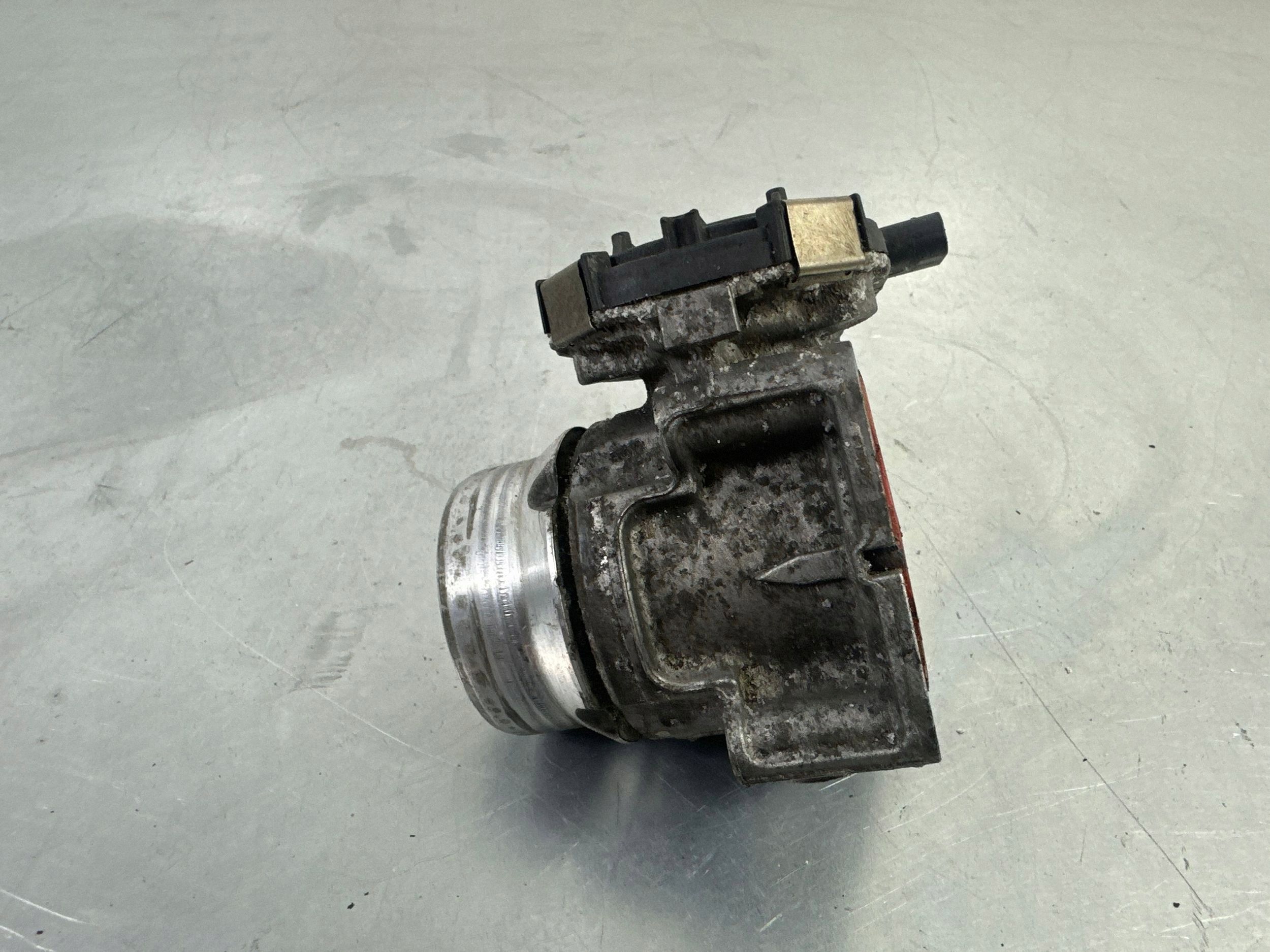 Hyundai 35100-2U000 läppäventtiili image 4