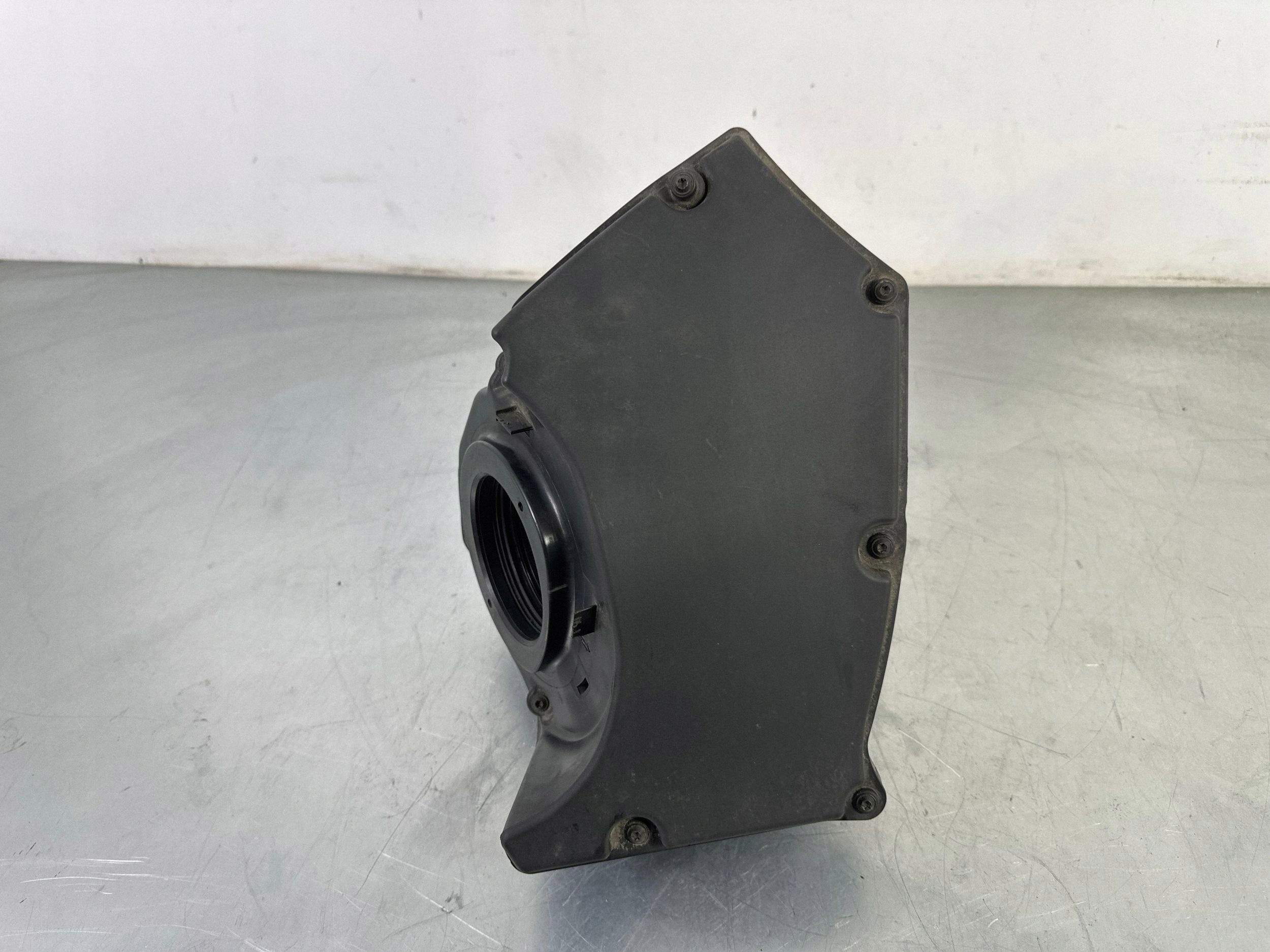 Audi OE 8W0133835T Luftfiltergehäuse image 6