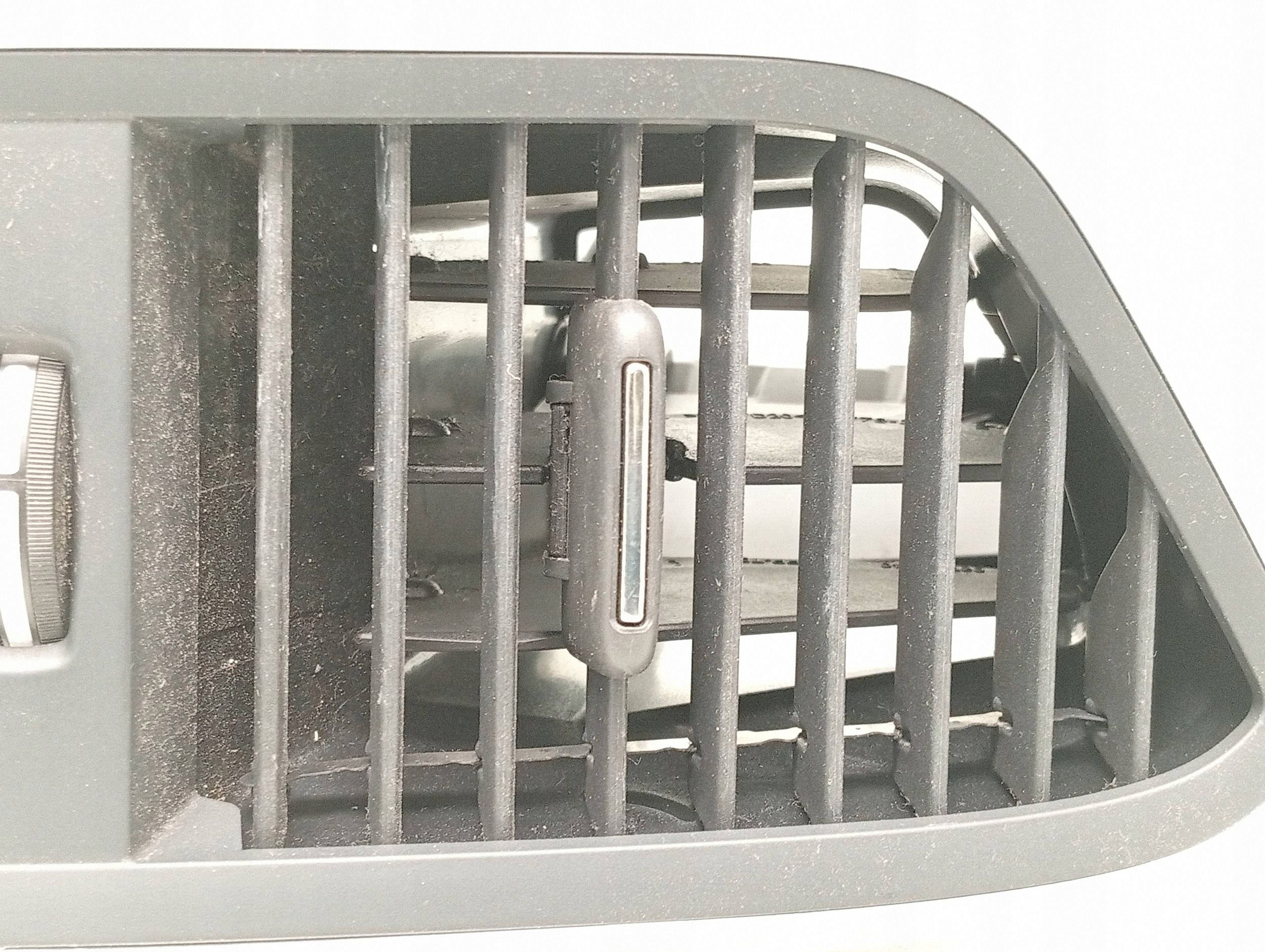 Grade de Ventilação Volvo XC60 Direita Dianteira 31348656 image 4