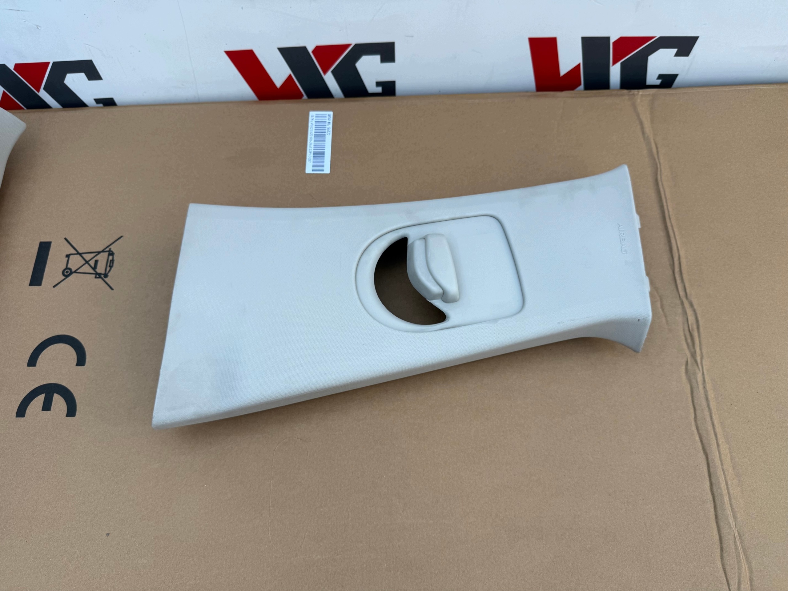 Pilarin suojus vasen Renault Talisman