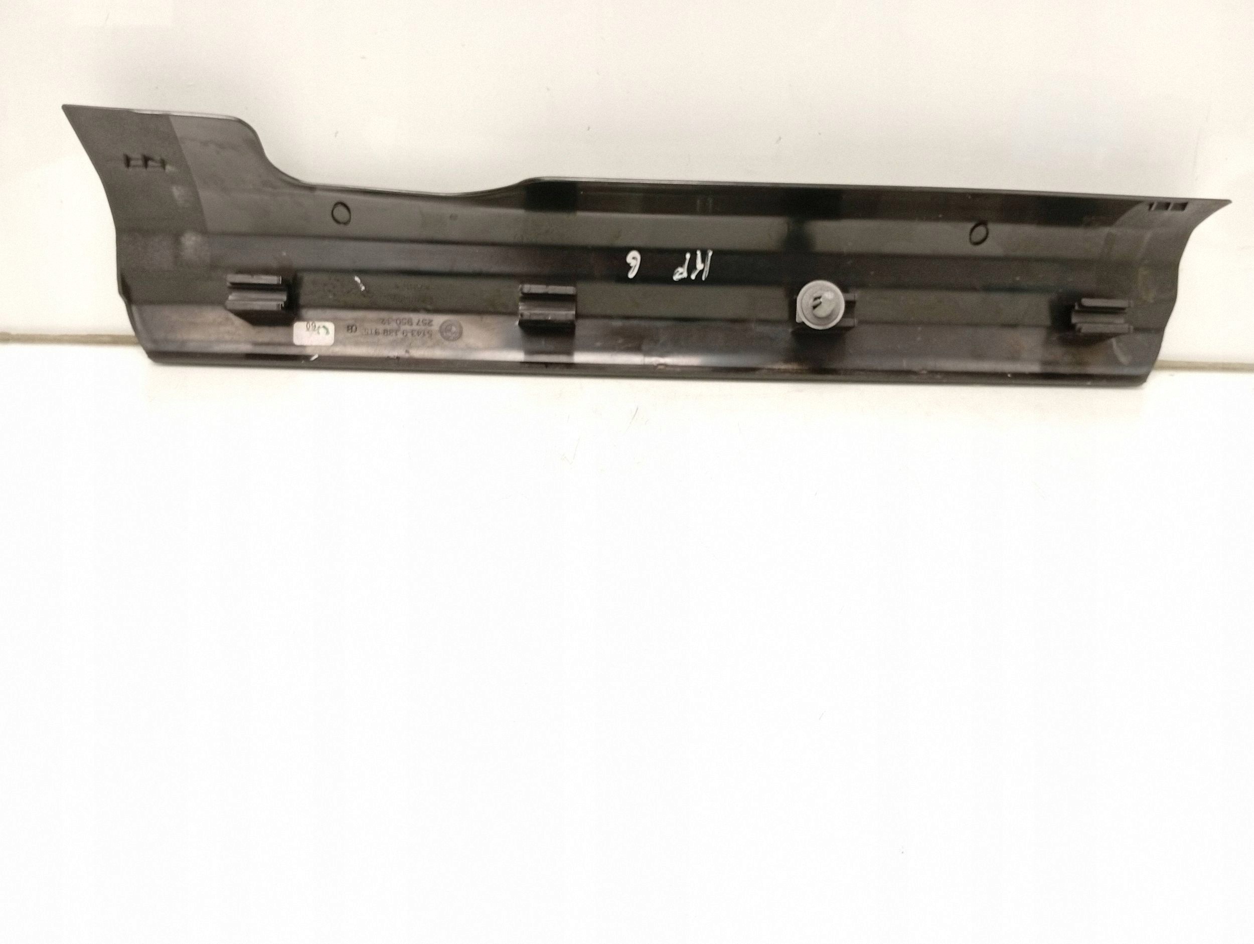 BMW 5 GT F07 Tröskelpanel Fram 51439138915 image 3