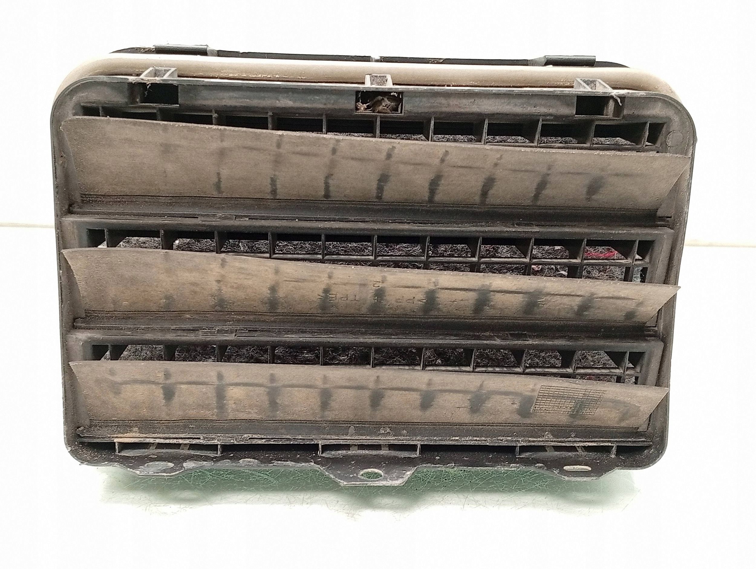Grille d'aération BMW X5 E70 2012 arrière OEM 9122453 image 3