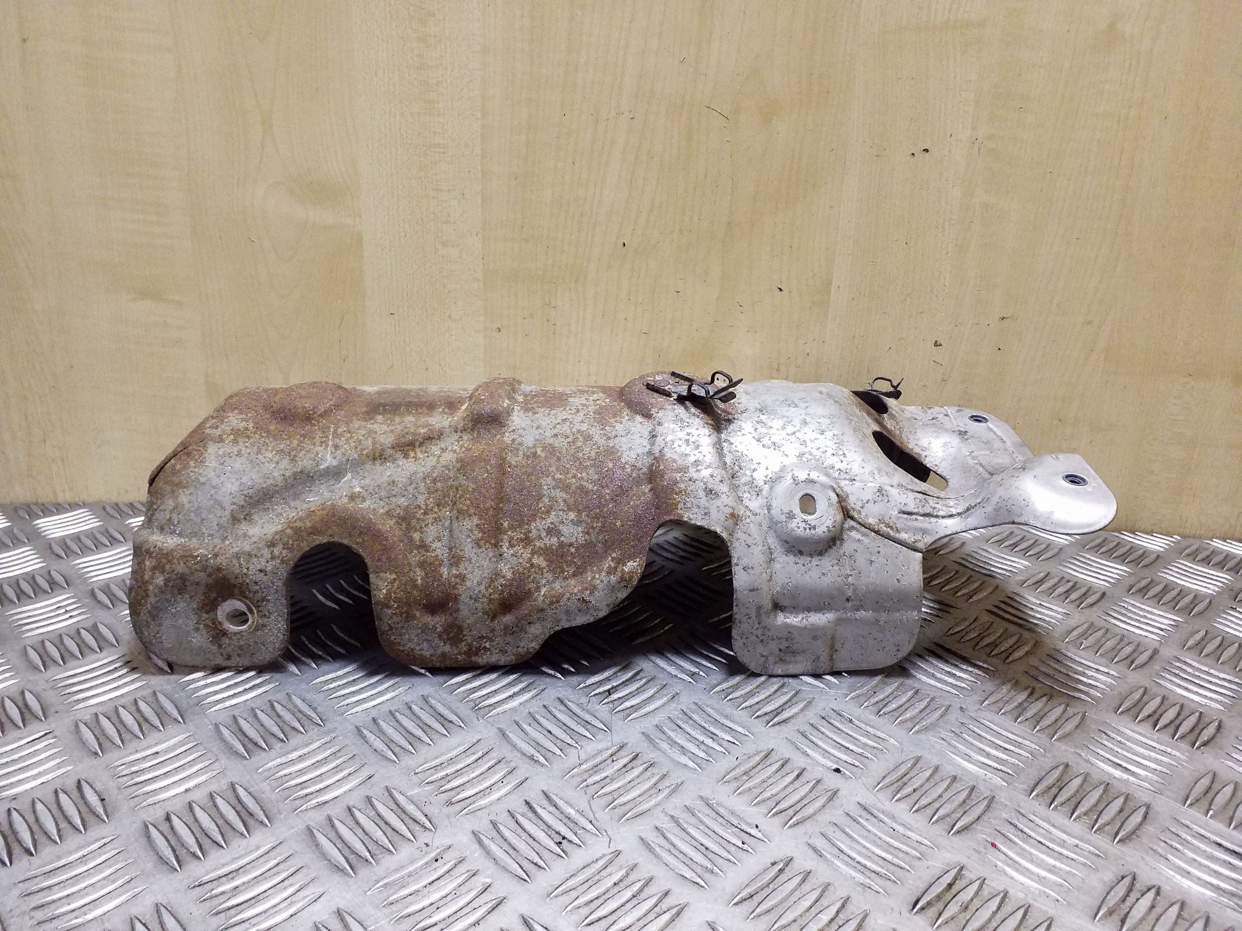 Protector térmico escape Ford Mondeo MK IV image 5