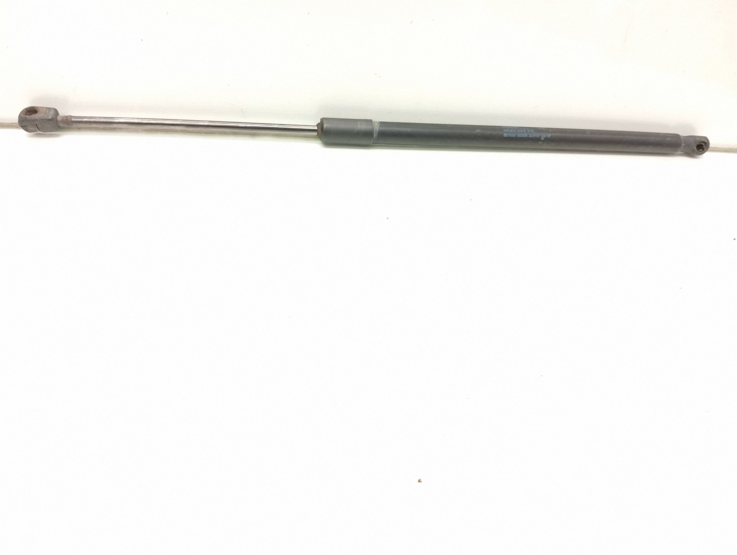 Actuador de tapa maletero VW Passat B8 3G9627550B image 2