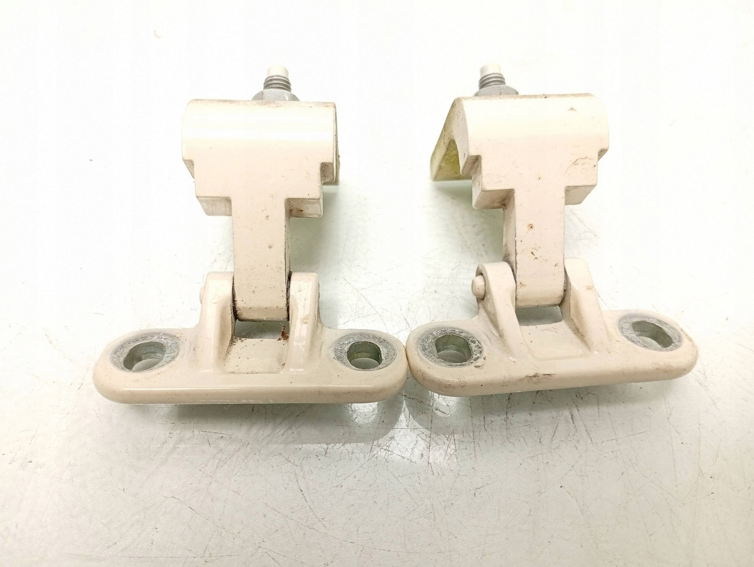 Charnières de coffre VW Passat B8 2017 FRC139009 image 2