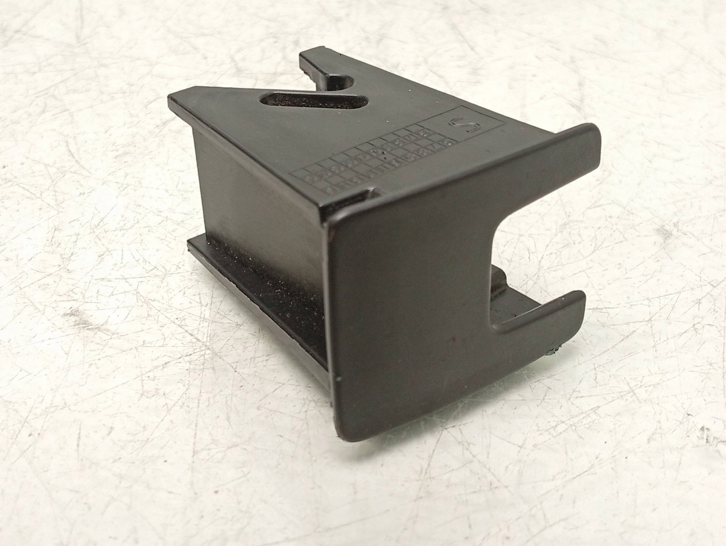 Support ISOFIX VW Passat B8 3G0887187C image 2