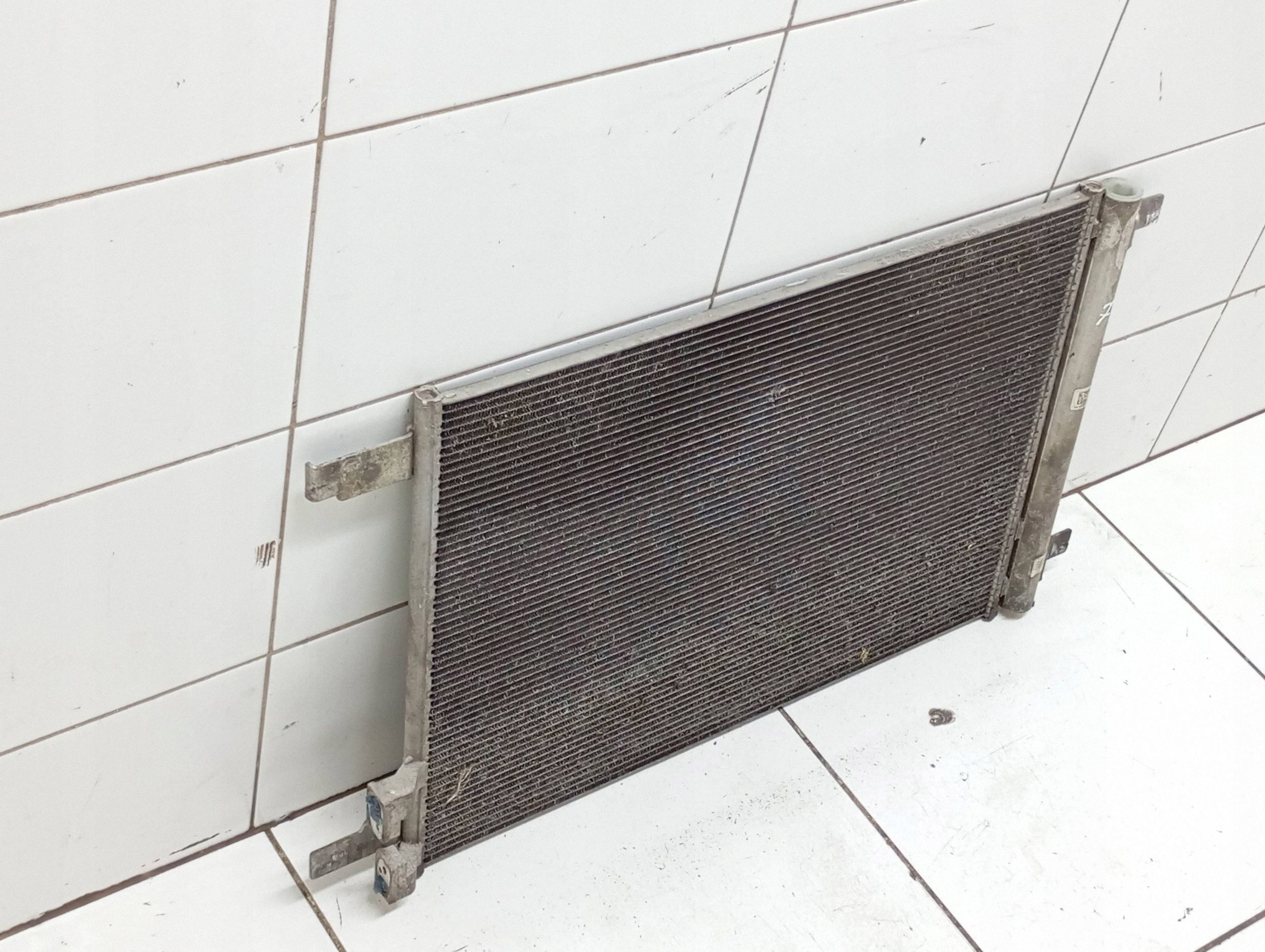 Condenseur clim VW Passat B8 5Q0816411B image 3