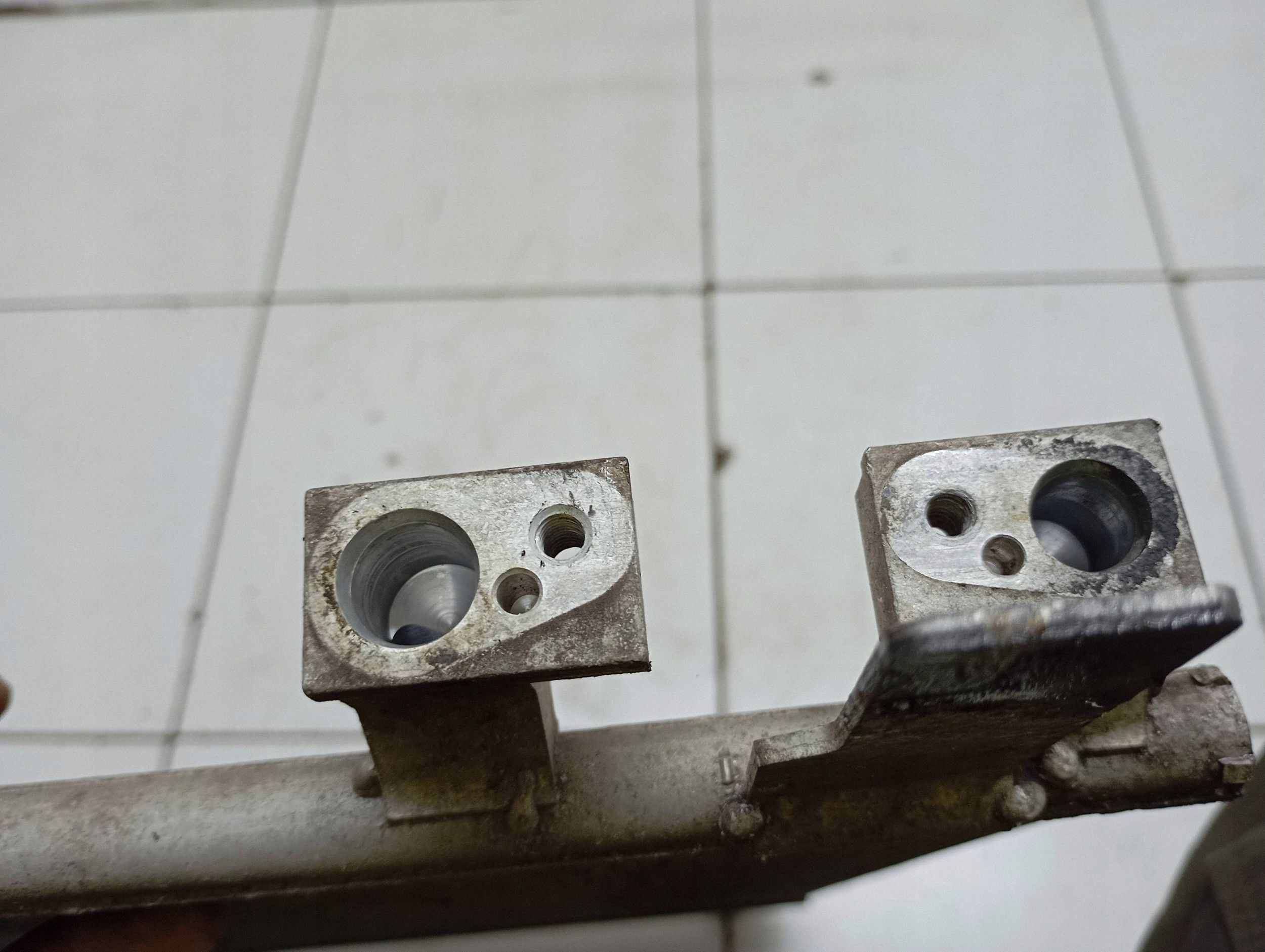 Condenseur clim VW Passat B8 5Q0816411B image 5